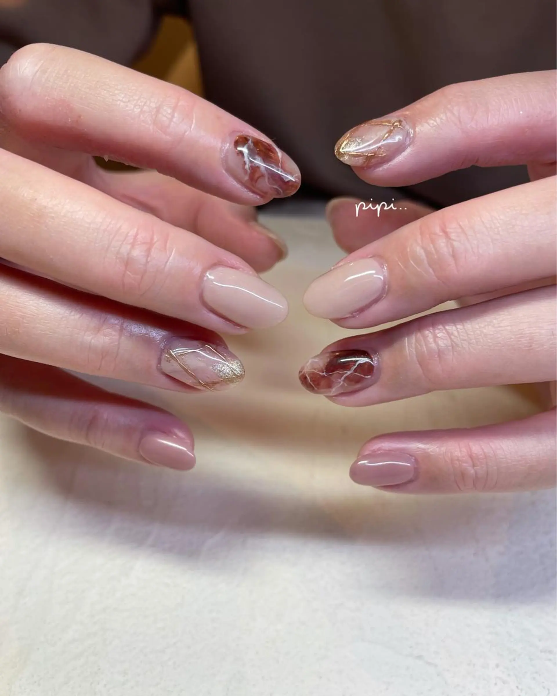 ミディアム ネイル pipi ..のネイルデザイン