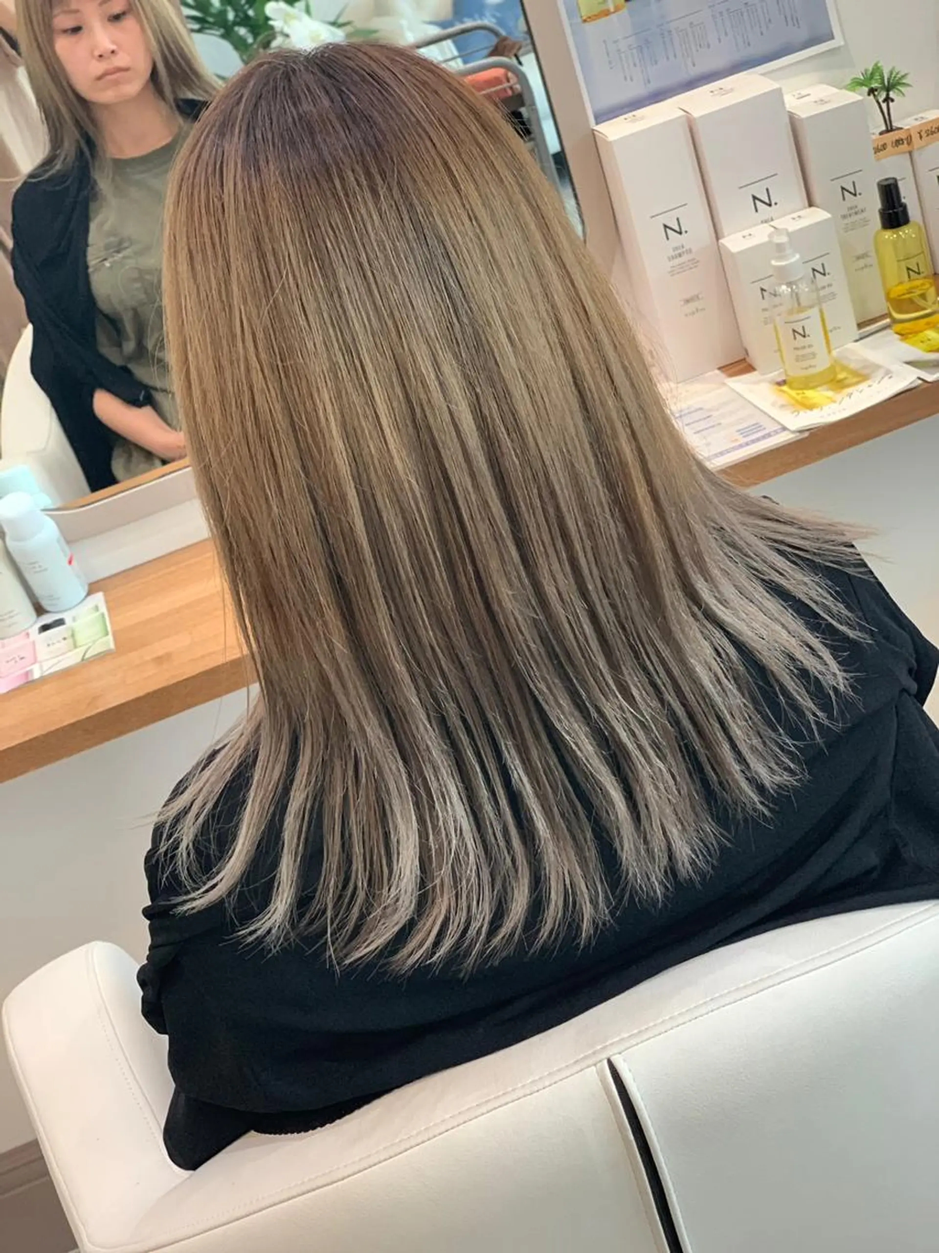 セミロング カラー ALLURE hair&esteの眉毛・アイブロウイメージ