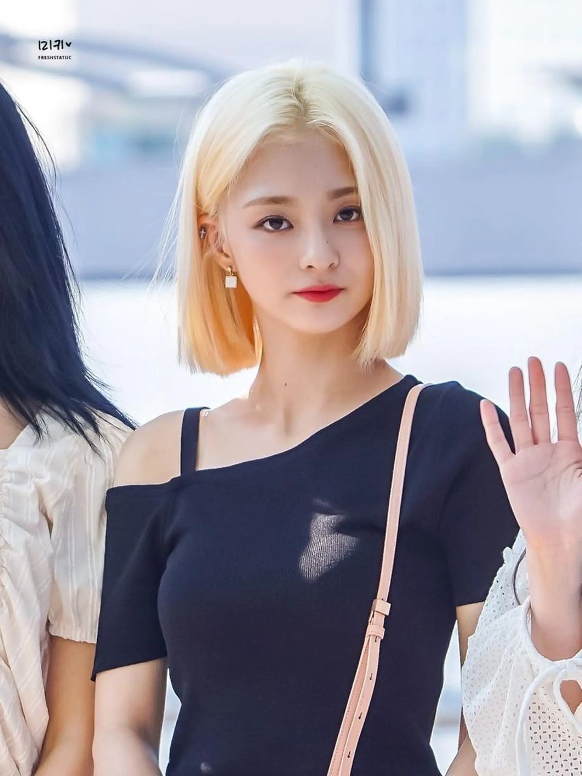 カラー 莉乃/縮毛矯正/髪質 改善/艶カラーのヘアスタイル