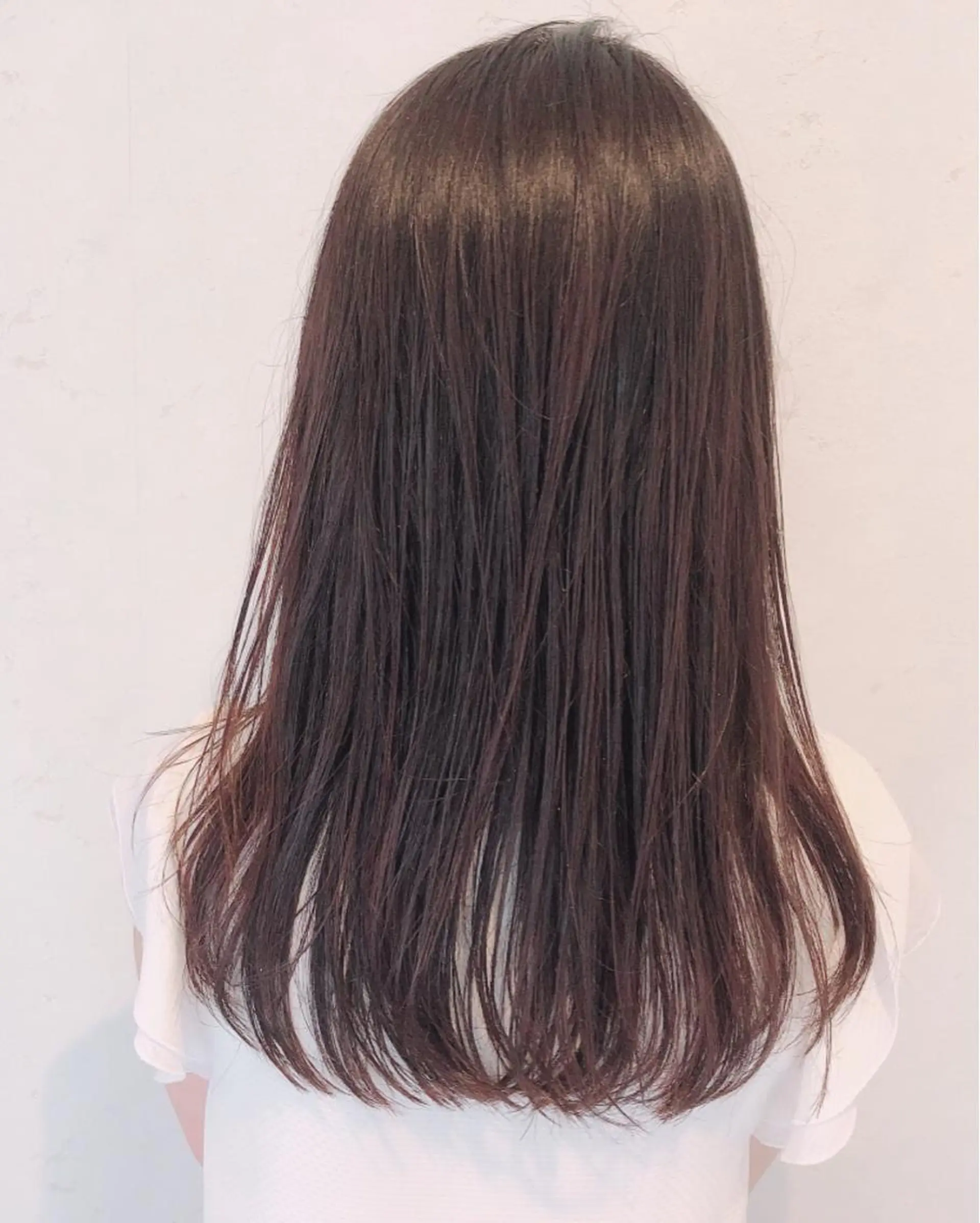 セミロング カラー 伊藤 さやかのヘアスタイル