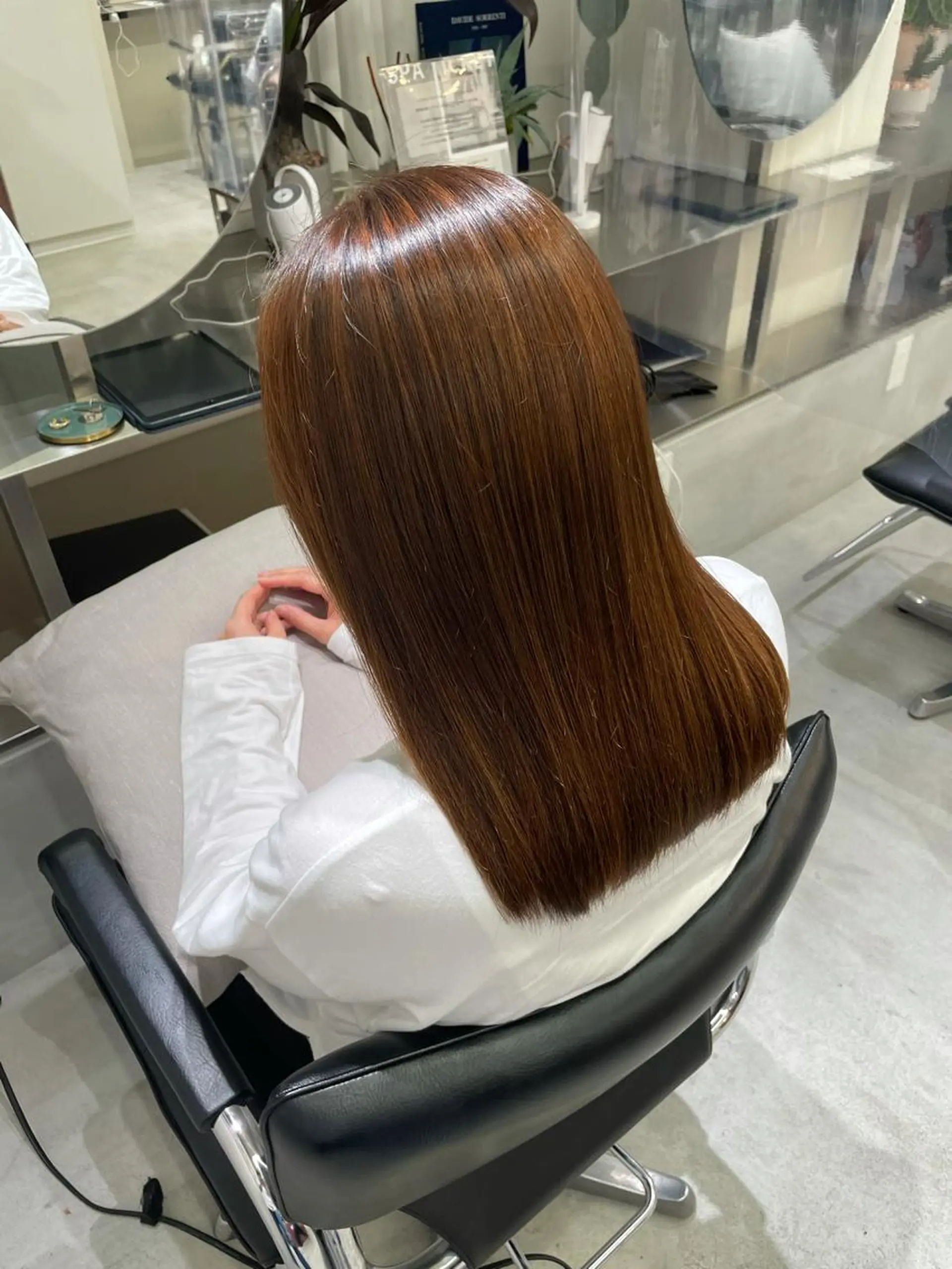 セミロング 縮毛矯正 千原 海颯のヘアスタイル