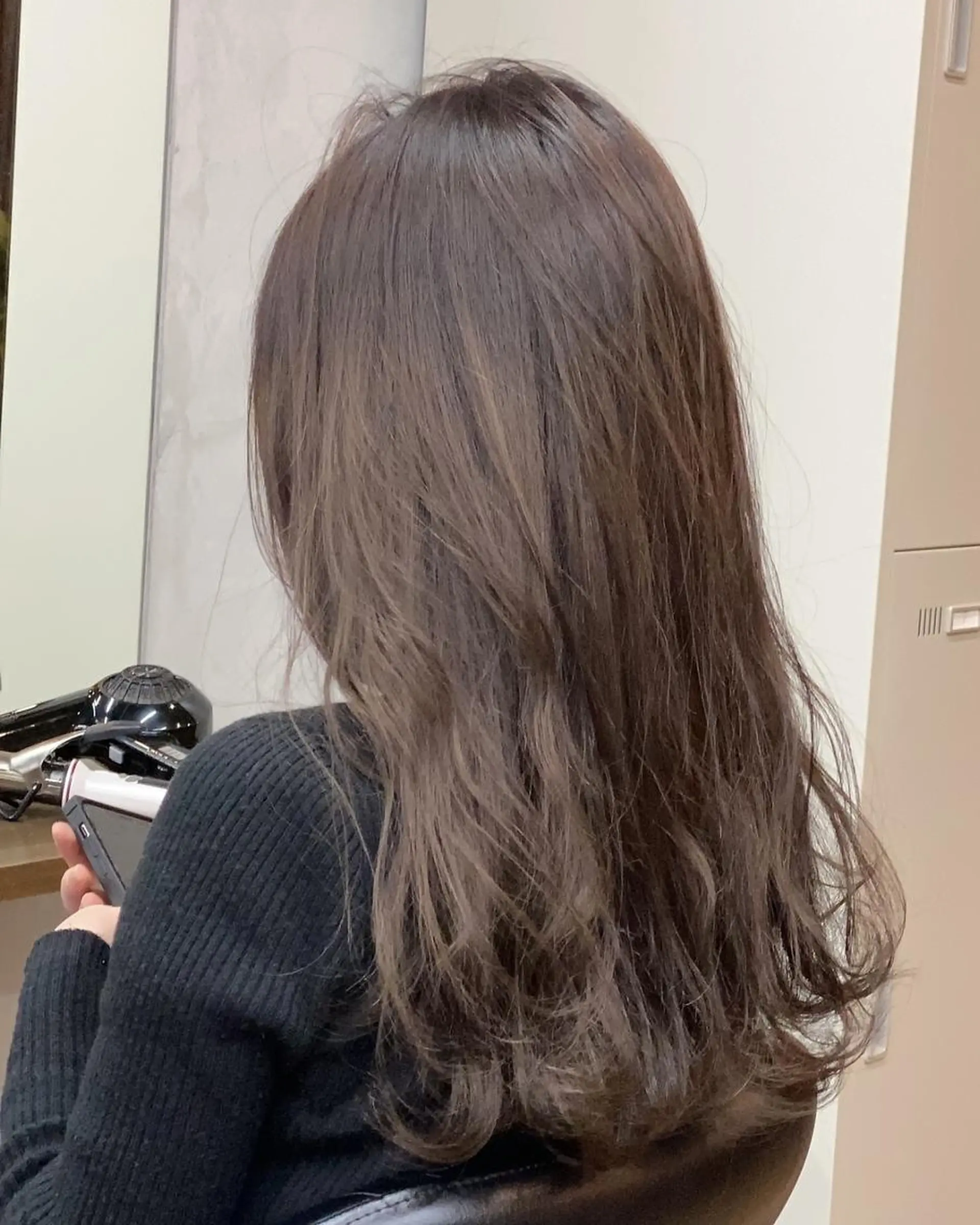 セミロング カラー ベージュカラー ハイライトカラー ハイライト ANGELICA 天理店のヘアスタイル