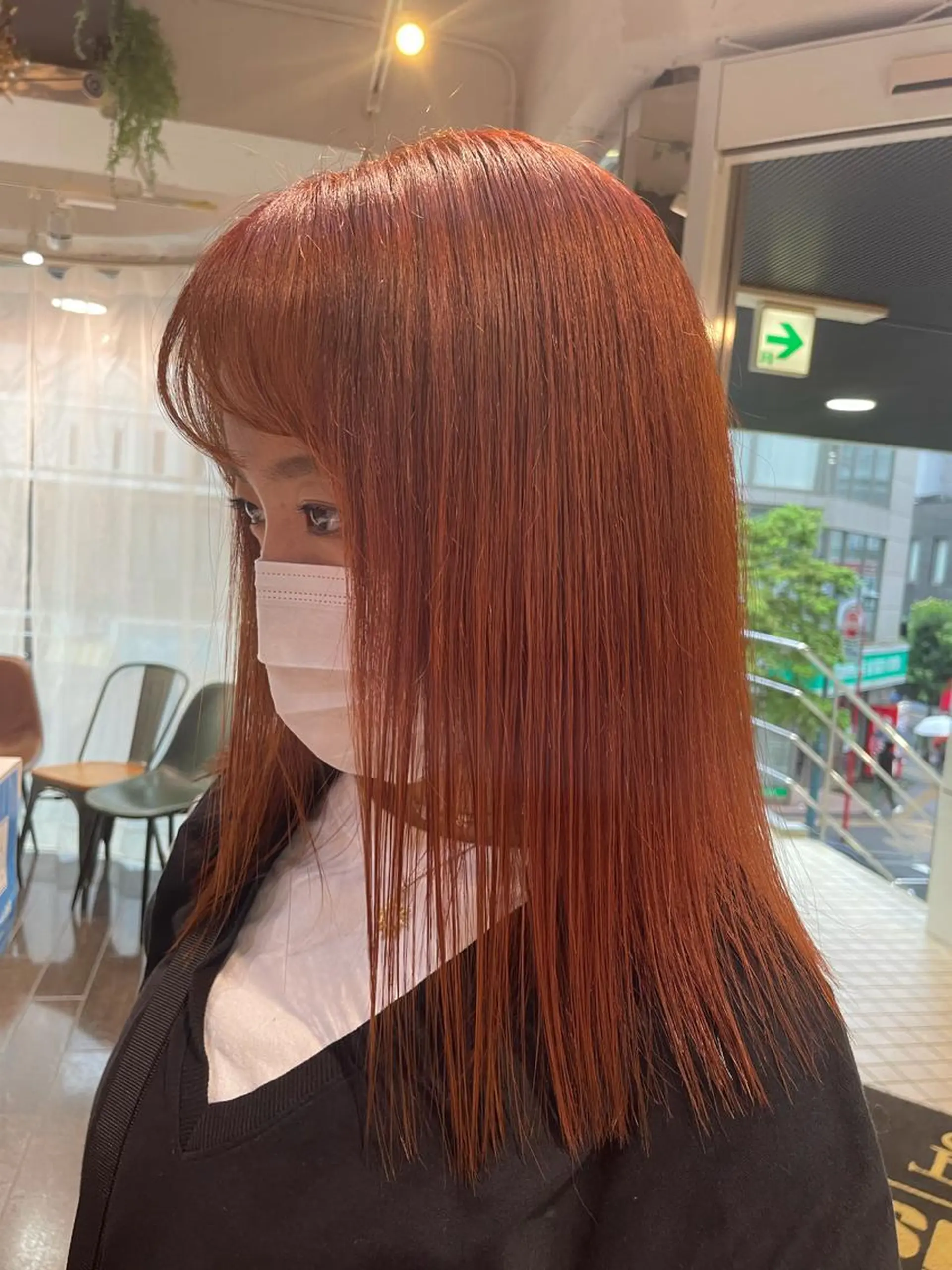 セミロング カラー オレンジ 個性派ネイル 🌼 ハルカ ♡の眉毛・アイブロウイメージ