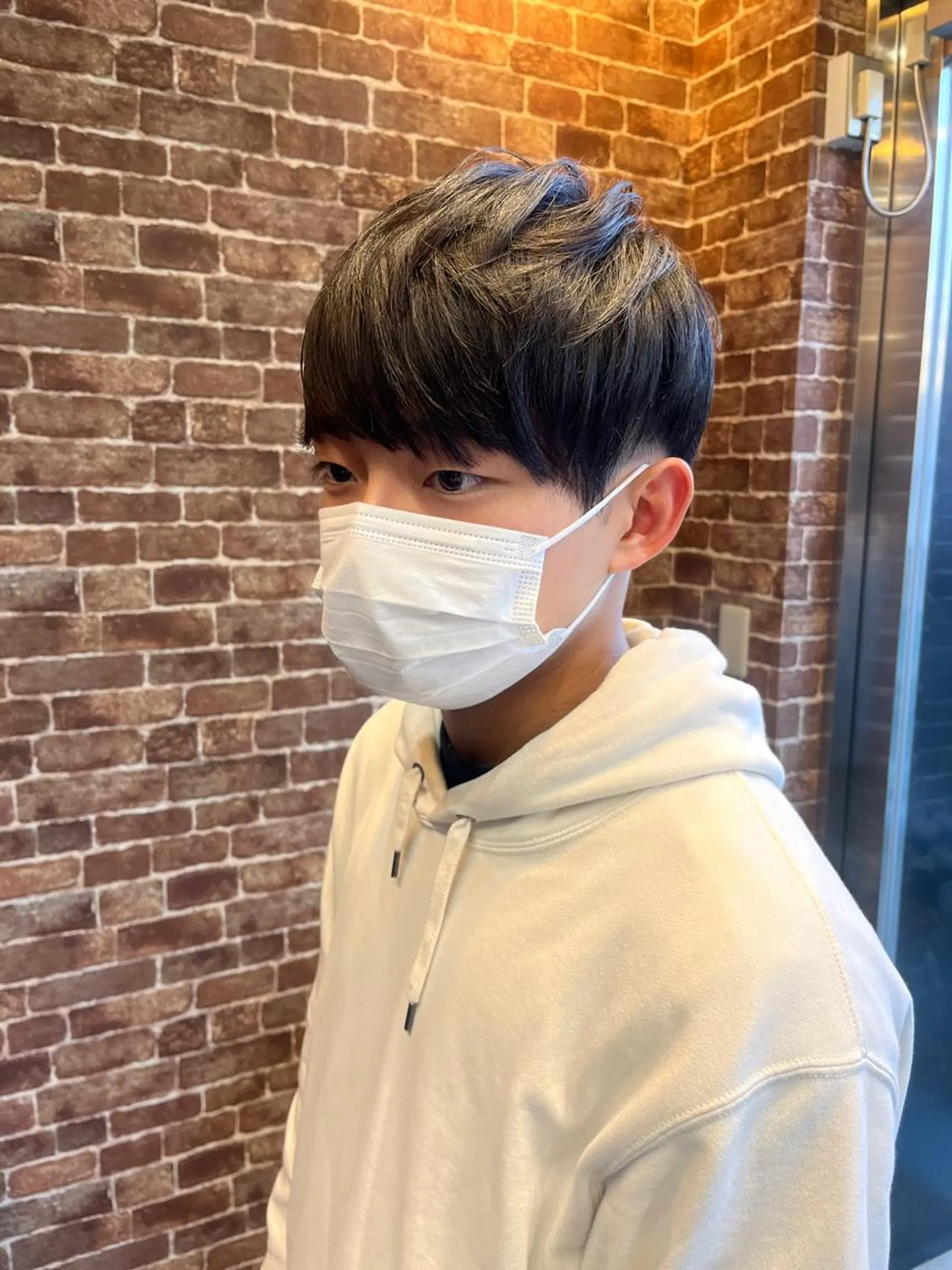 ショート カラー パーマ ヘアアレンジ メンズ キッズ ネイル マツエク・マツパ アイブロウ メンズブリーチ メンズハイライト メンズインナーカラー メンズ韓国風 ブリーチ 久木原 ゆりのヘアスタイル