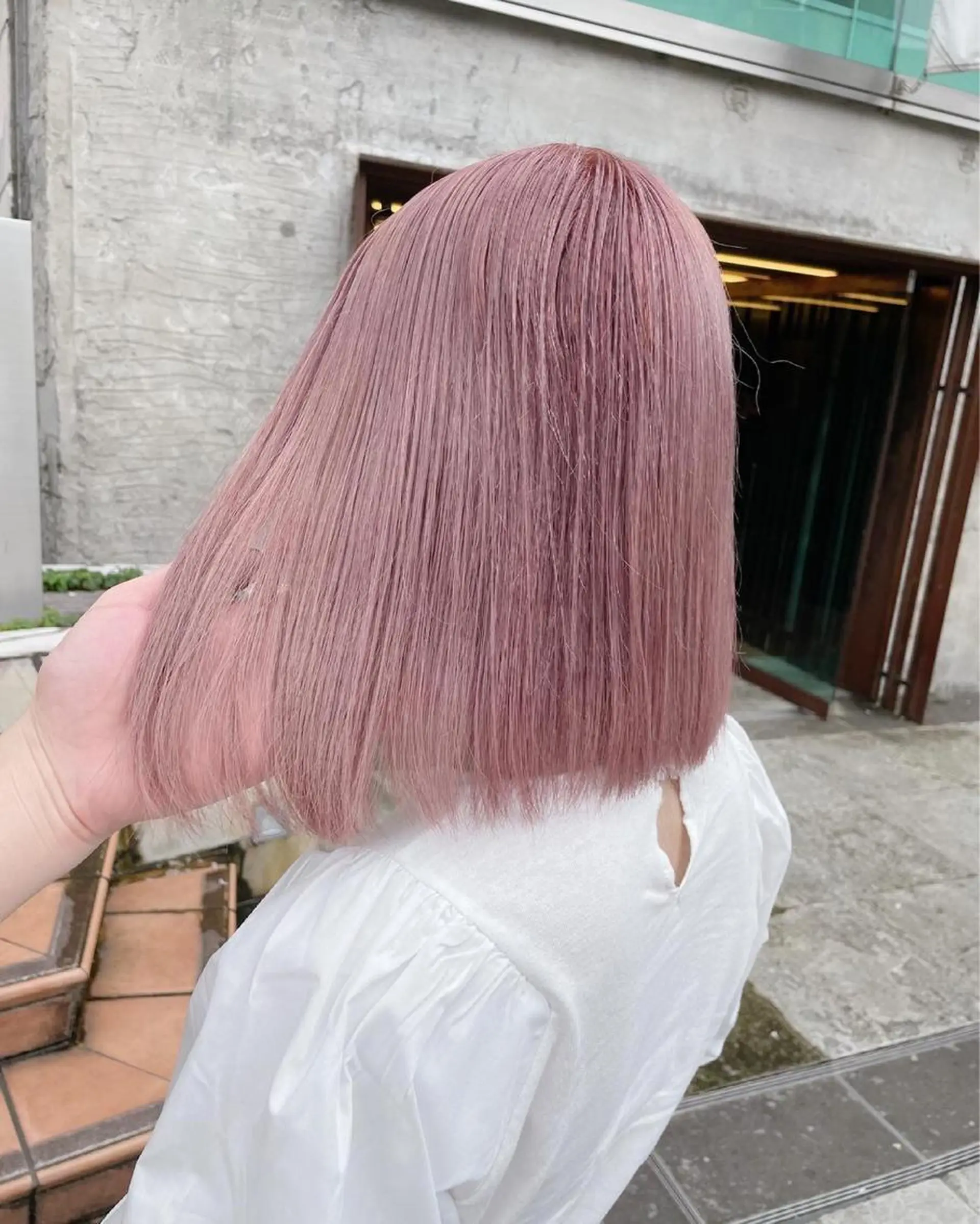 ミディアム カラー アッシュ アッシュグレー アッシュグレージュ バレイヤージュ ミストバング 🧸ミルクティー🧸 kousei🧸のヘアスタイル