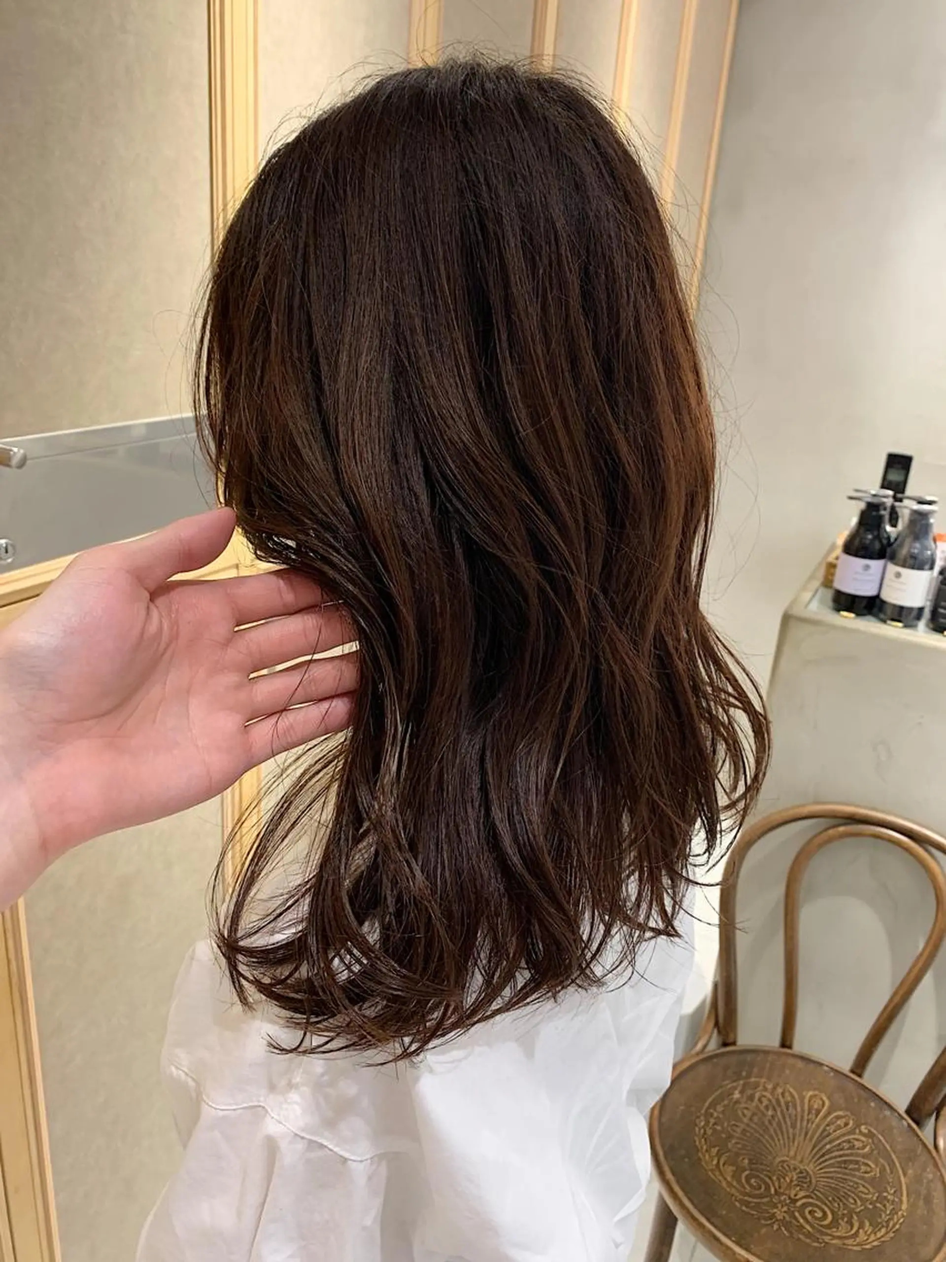 セミロング カラー ブラウンカラー TENELE所属・チバ タクミのヘアスタイル