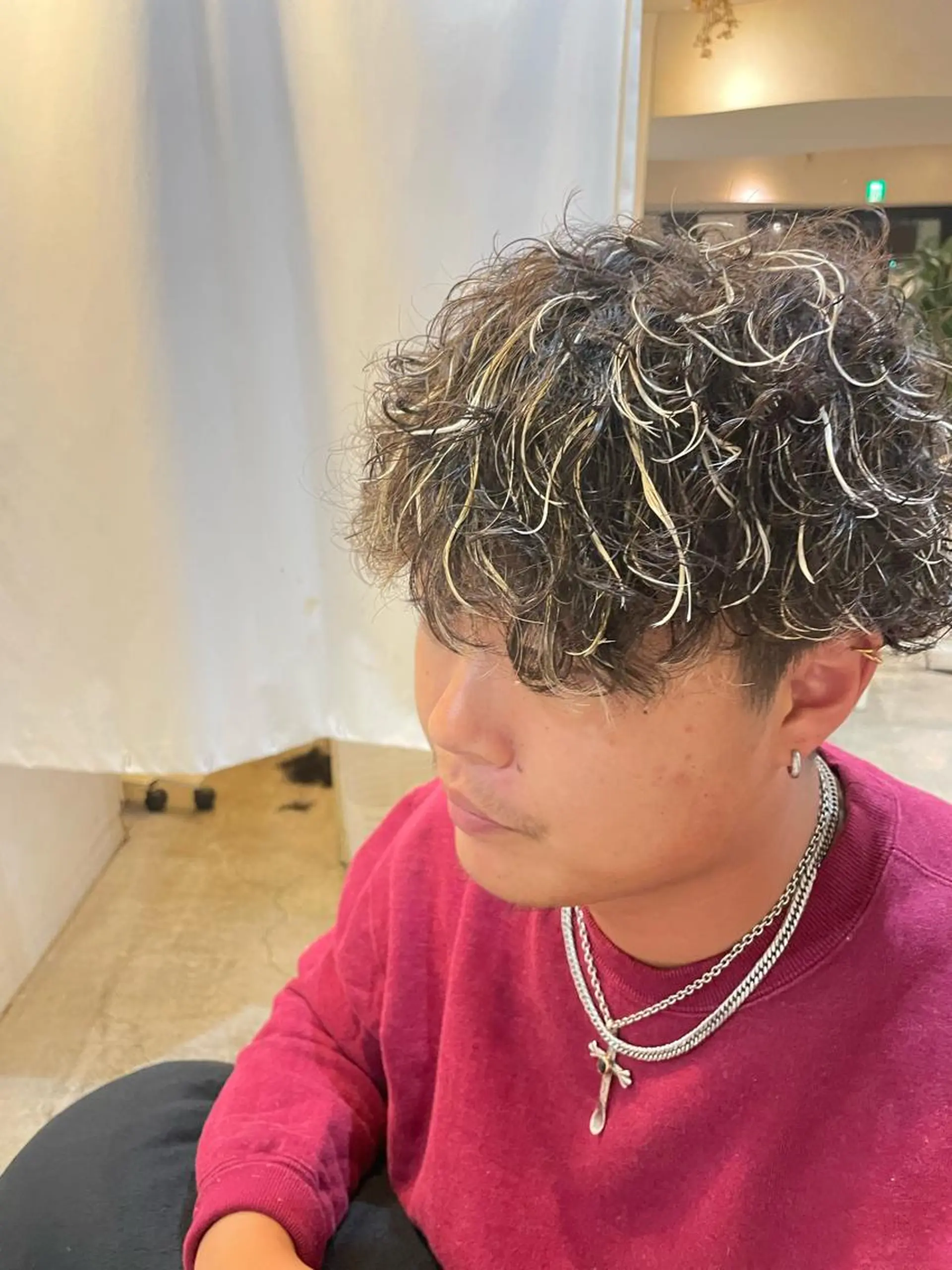 カラー パーマ メンズ メンズハイライト ハイライトカラー 宮下 祐香のヘアスタイル