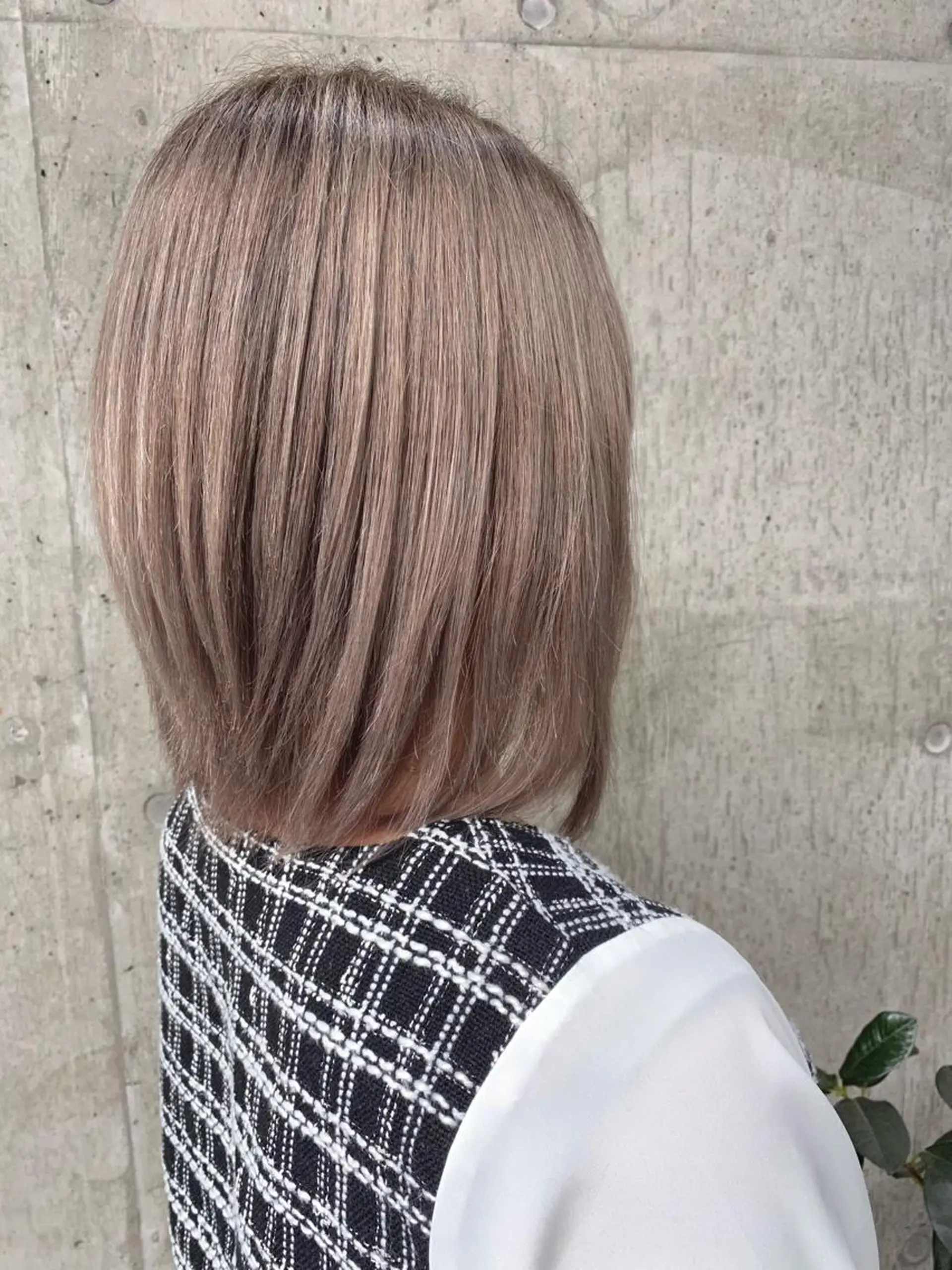 ショート カラー 小坂 麻綾のヘアスタイル