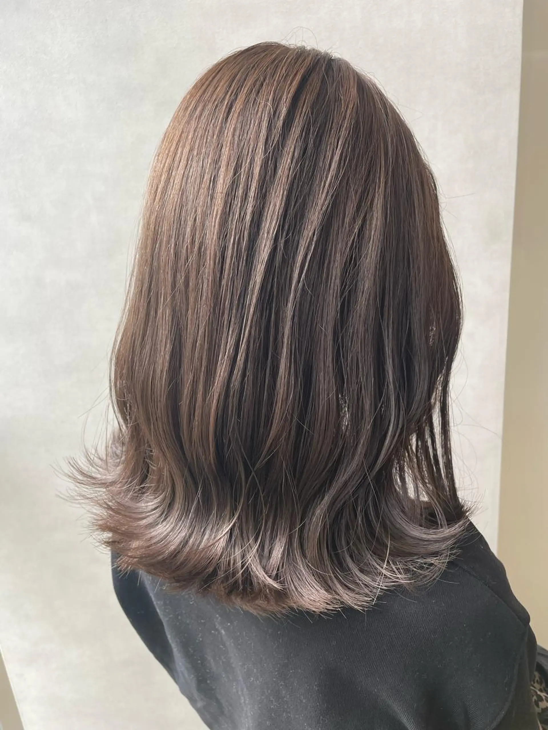 ミディアム 鈴木 つかさのヘアスタイル
