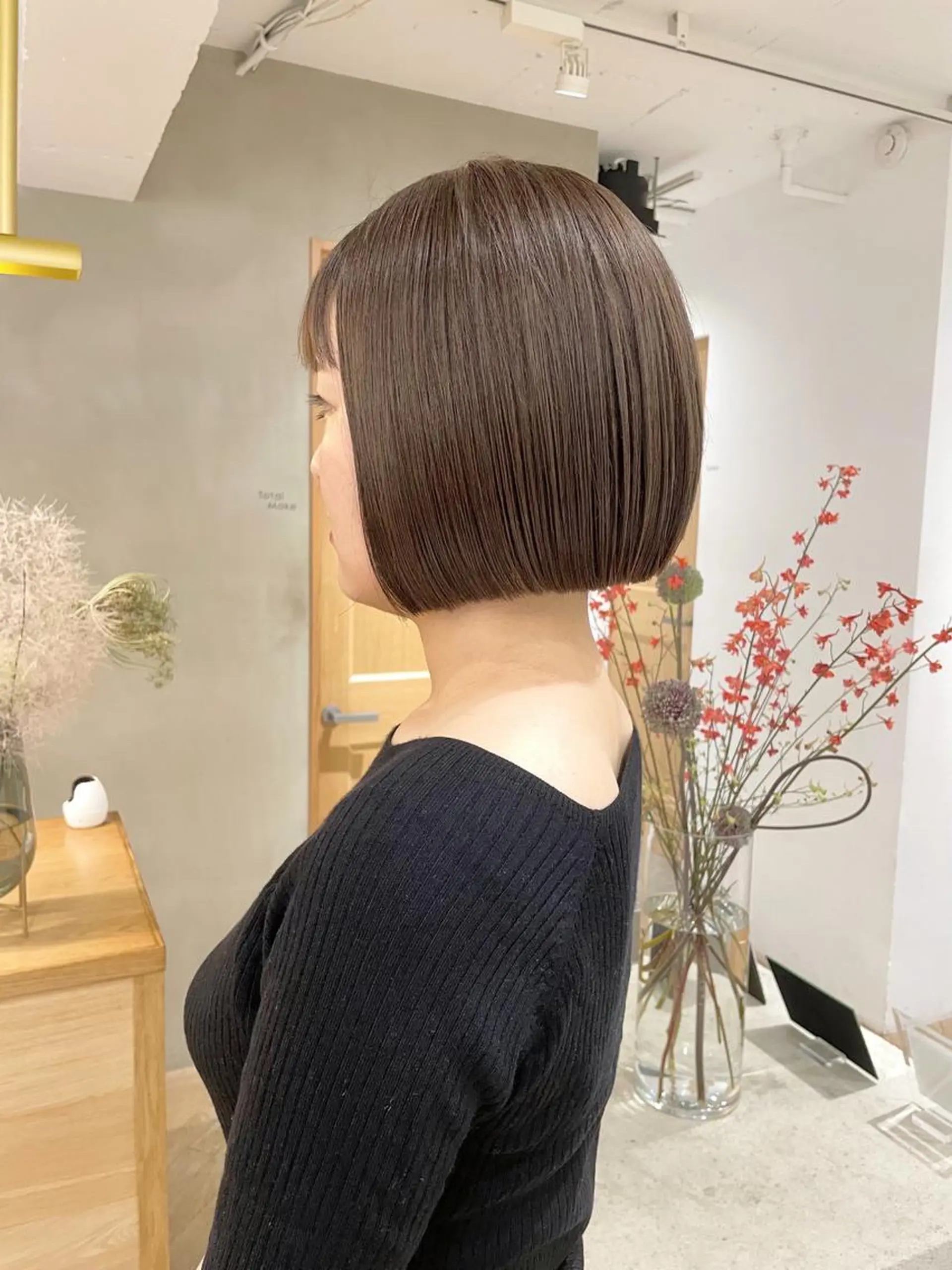 ミディアム カラー ブリーチ ケアブリーチ ダブルカラー イヤリングカラー ハイライトカラー 縮毛矯正 ボブ/レイヤー 🌟梅田盛一🌟のヘアスタイル