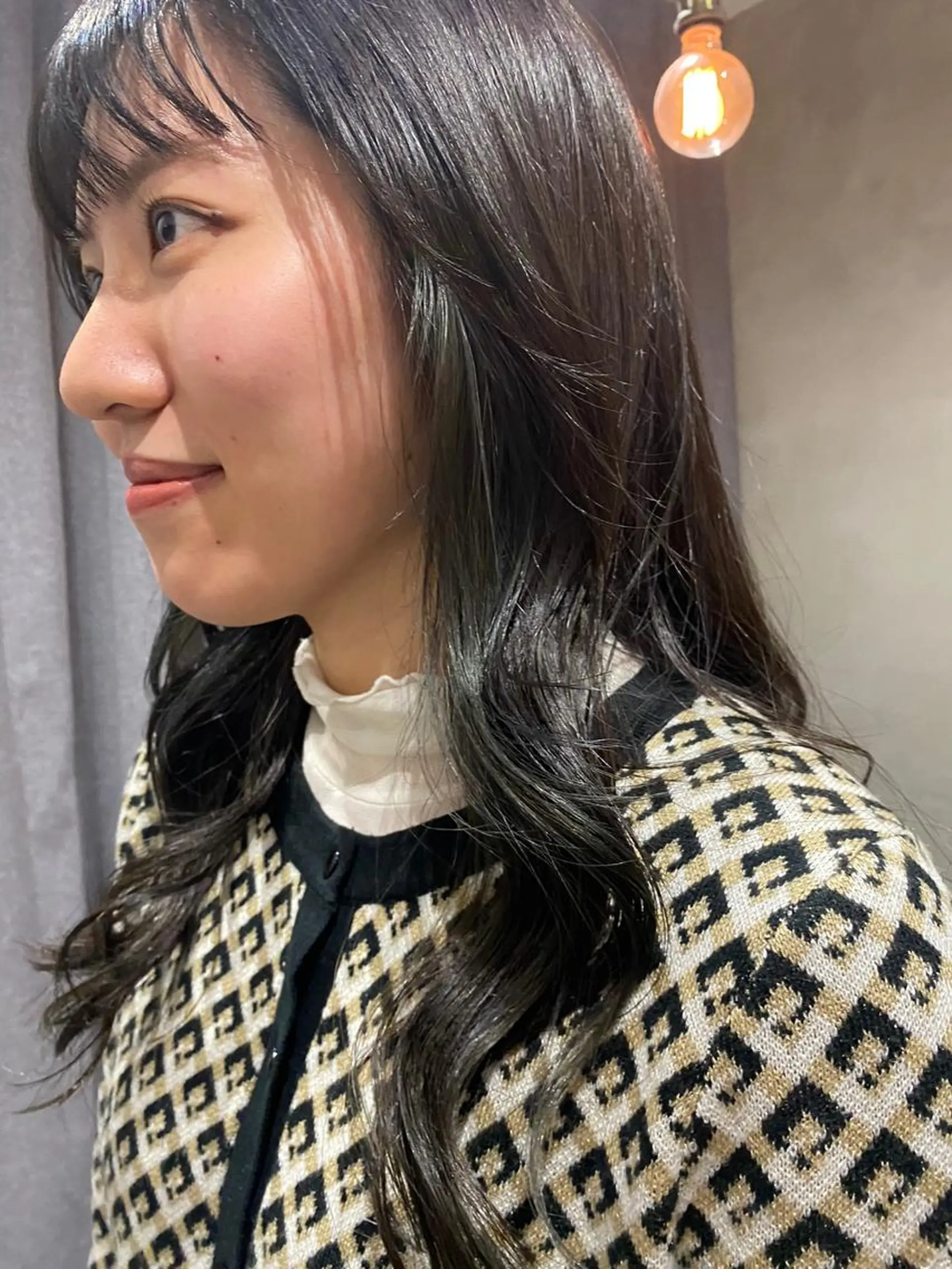 セミロング カラー 透明感カラー インナーカラー ムナカタ アカリのヘアスタイル