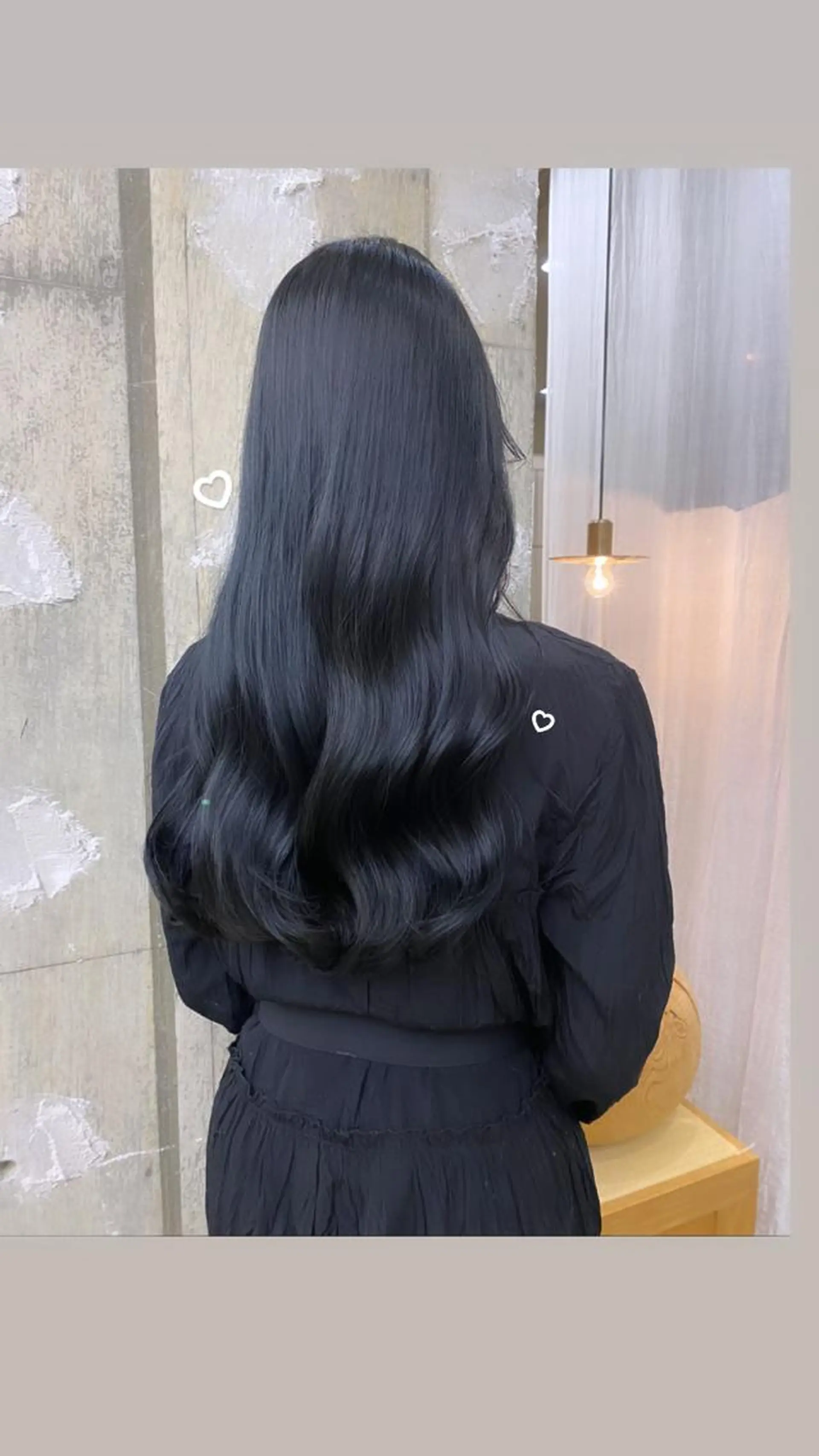 ロング カラー KVELL ユナのヘアスタイル