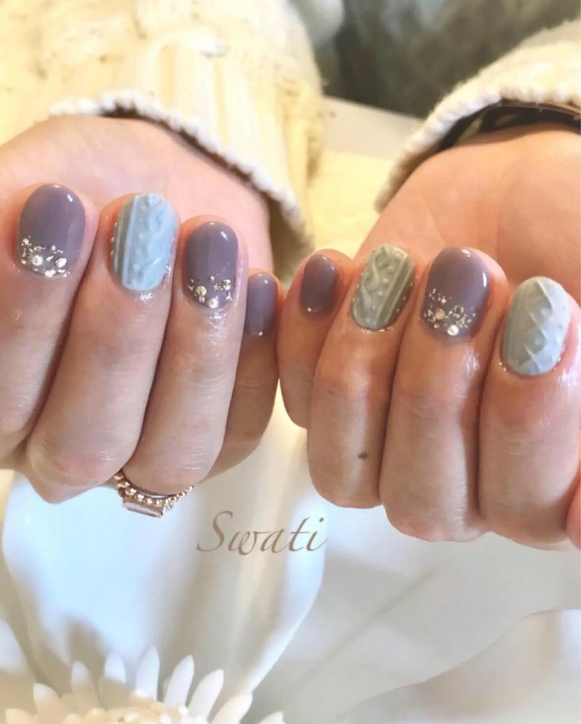ネイル アートネイル オフィスネイル パープル シンプルネイル 冬ネイル yuko （ネイリスト）のネイルデザイン
