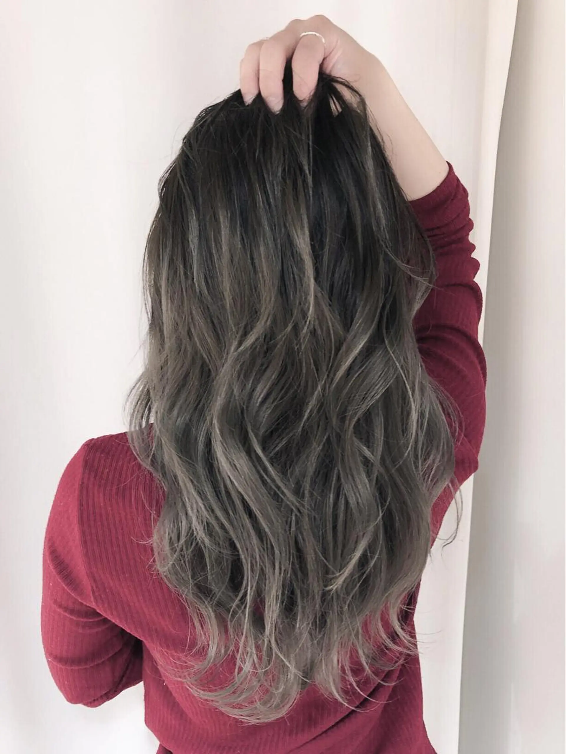 セミロング カラー パーマ ヘアアレンジ アッシュ バレイヤージュ ブリーチ ケアブリーチ グラデーションカラー カット ヘアカラー トリートメント 竹内ケンゴ🇰🇷 EIGHT藤沢のヘアスタイル