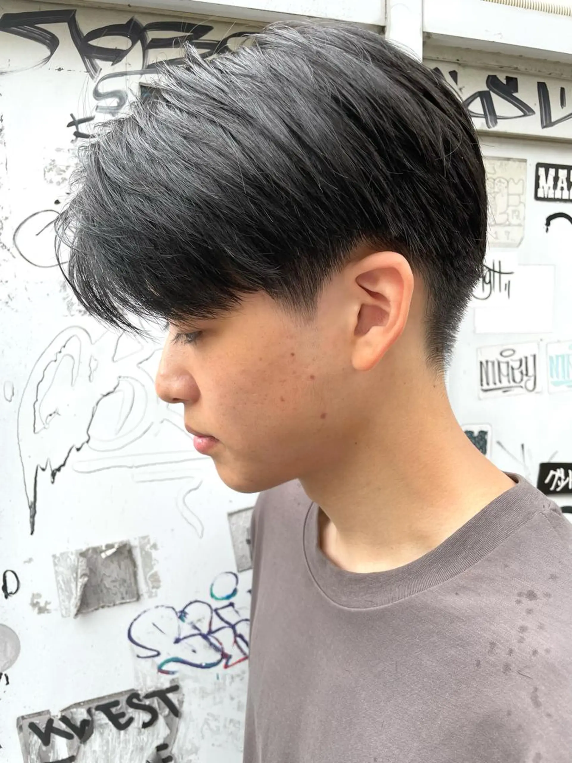 ショート メンズ アップバング センターパート ショートヘア 【東北メンズヘア1 位受賞🥇】本間祐太のヘアスタイル