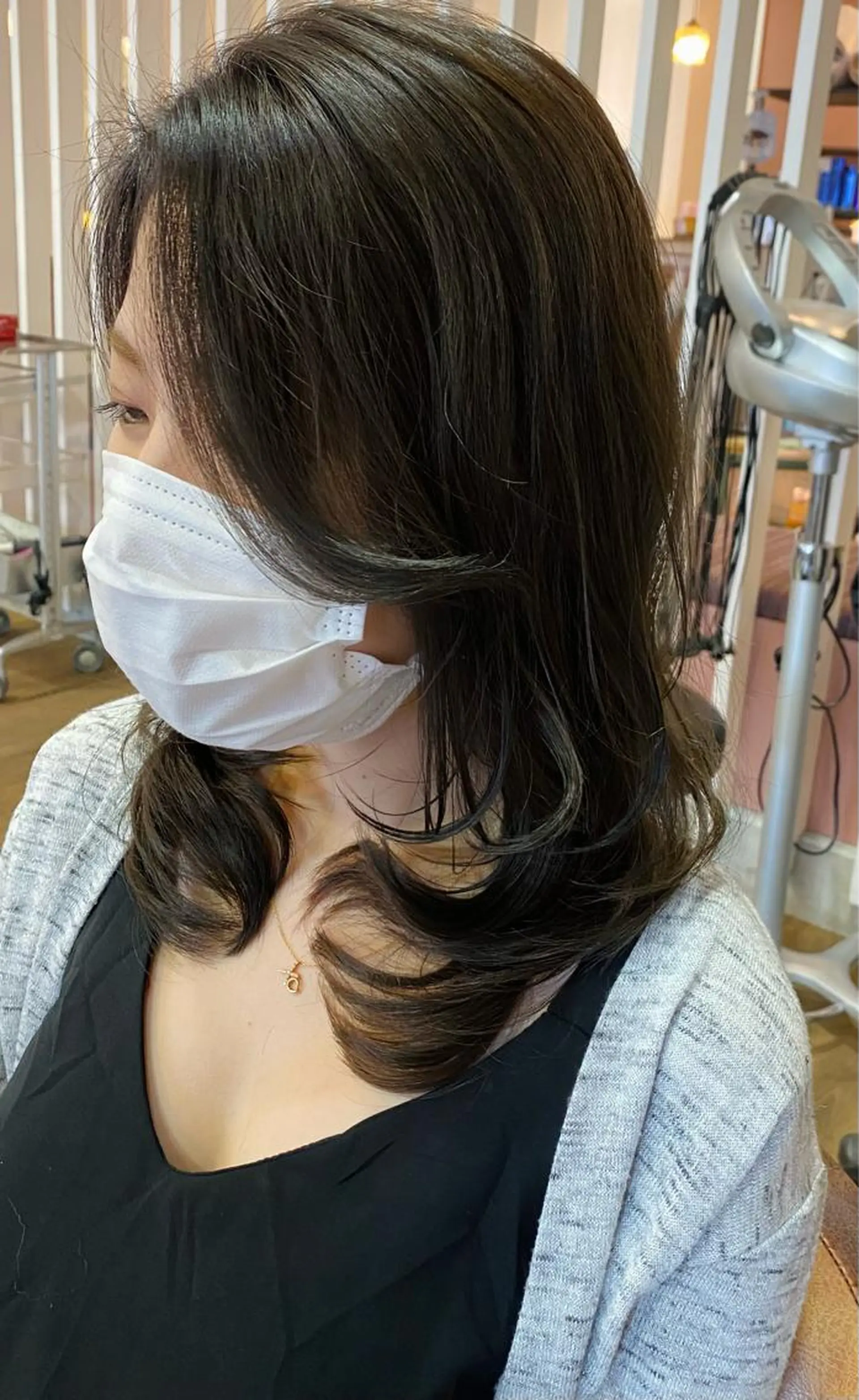 ミディアム カラー ミディアムレイヤー アッシュ レイヤーカット Jill franc _ ayanoのヘアスタイル