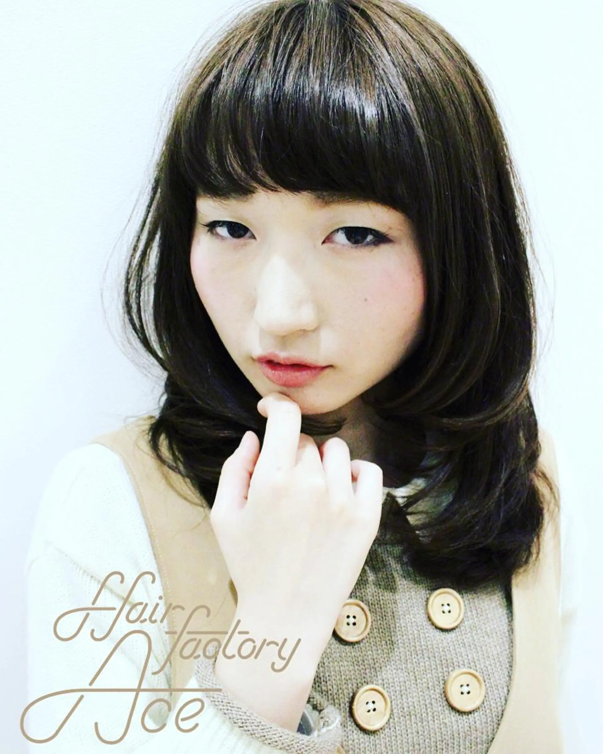 ミディアム カラー 所渉/韓国レイヤー /ウルフカットのヘアスタイル