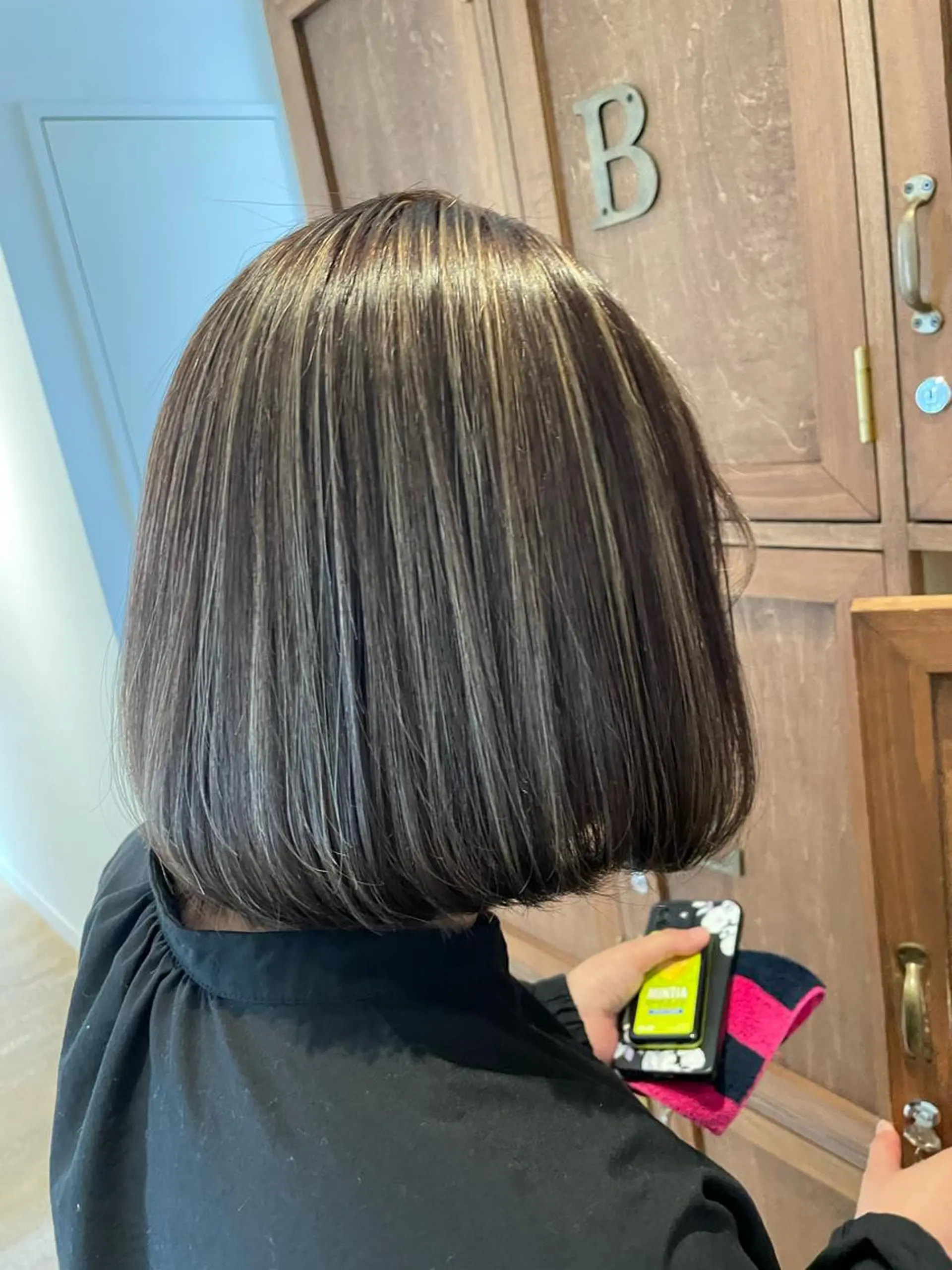 ショート カラー ハイライトカラー ハイライト ブリーチ👩‍🦳/ ‪✂︎MANAMIのヘアスタイル