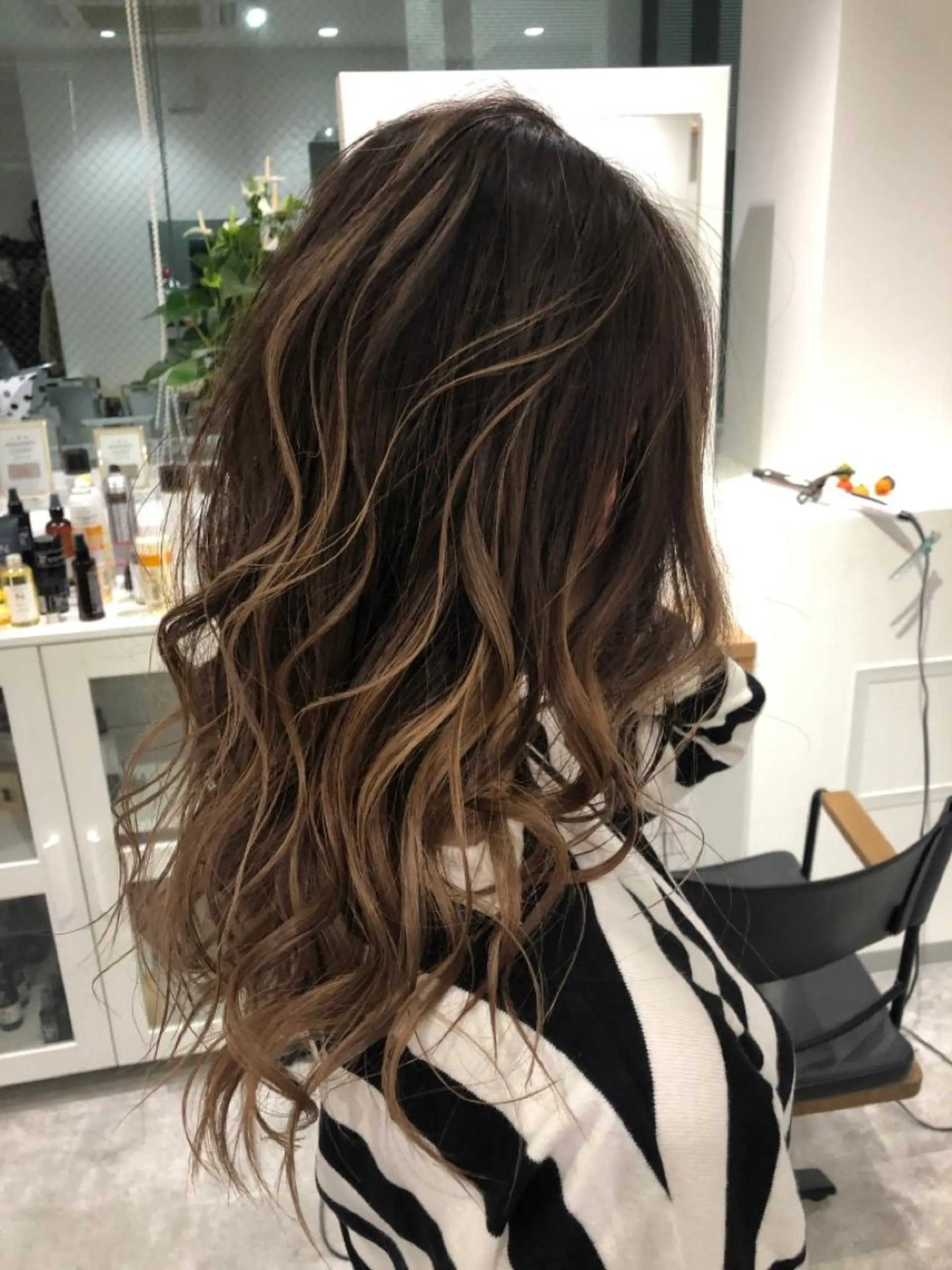 ミディアム カラー バレイヤージュ 外国人風カラー レイヤーカット ヘアカラー JILBLAN京都 ショート/ハイライトのヘアスタイル