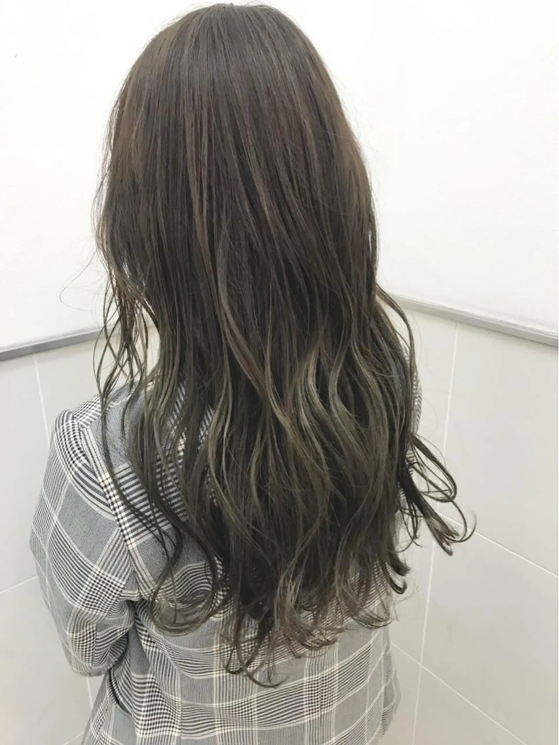 ロング カラー メンズサロン アソビ元町のヘアスタイル