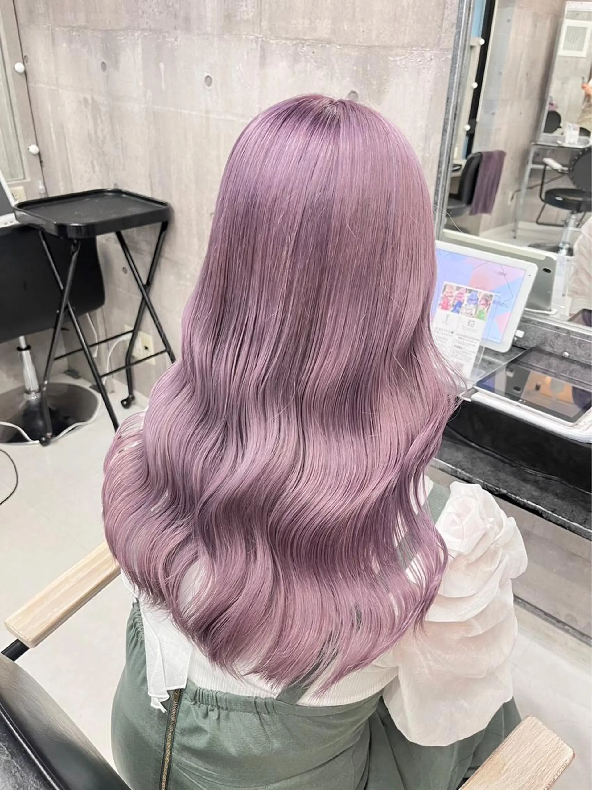 ロング ヘアカラー トリートメント ヘアセット ハイトーン特化🎀 LEONのヘアスタイル