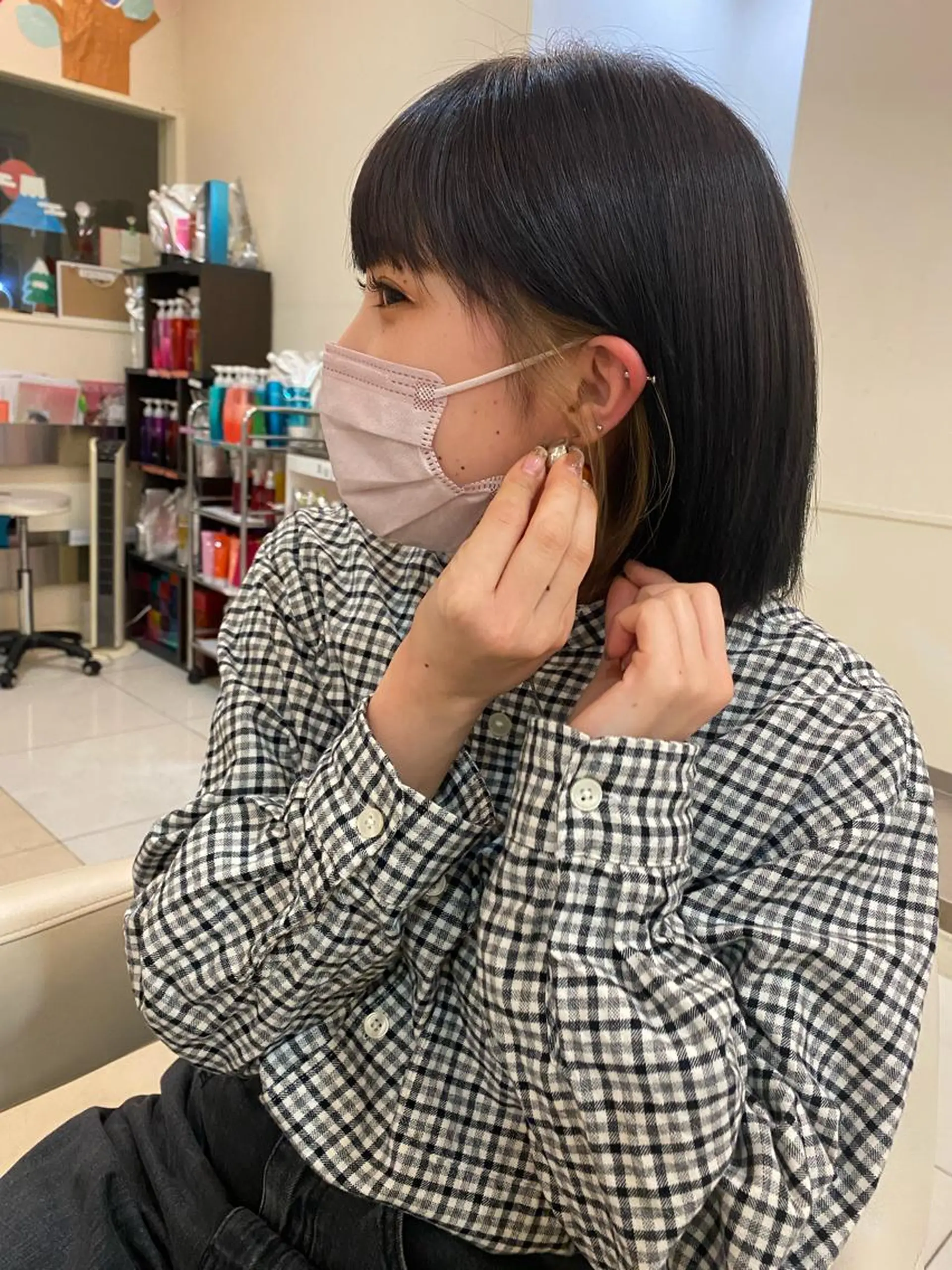 カラー ベージュカラー 黒髪 イヤリングカラー ヘアカラー 💖🐇板倉 百花🐇💖のヘアスタイル