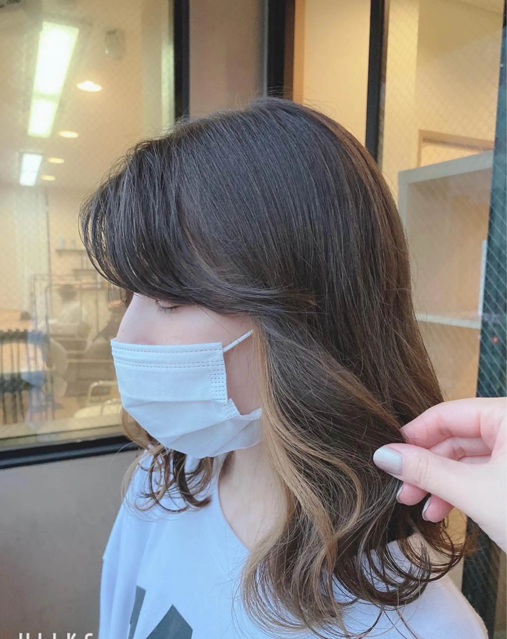 セミロング カラー 大人可愛いヘアー🌈 uta kanaのヘアスタイル