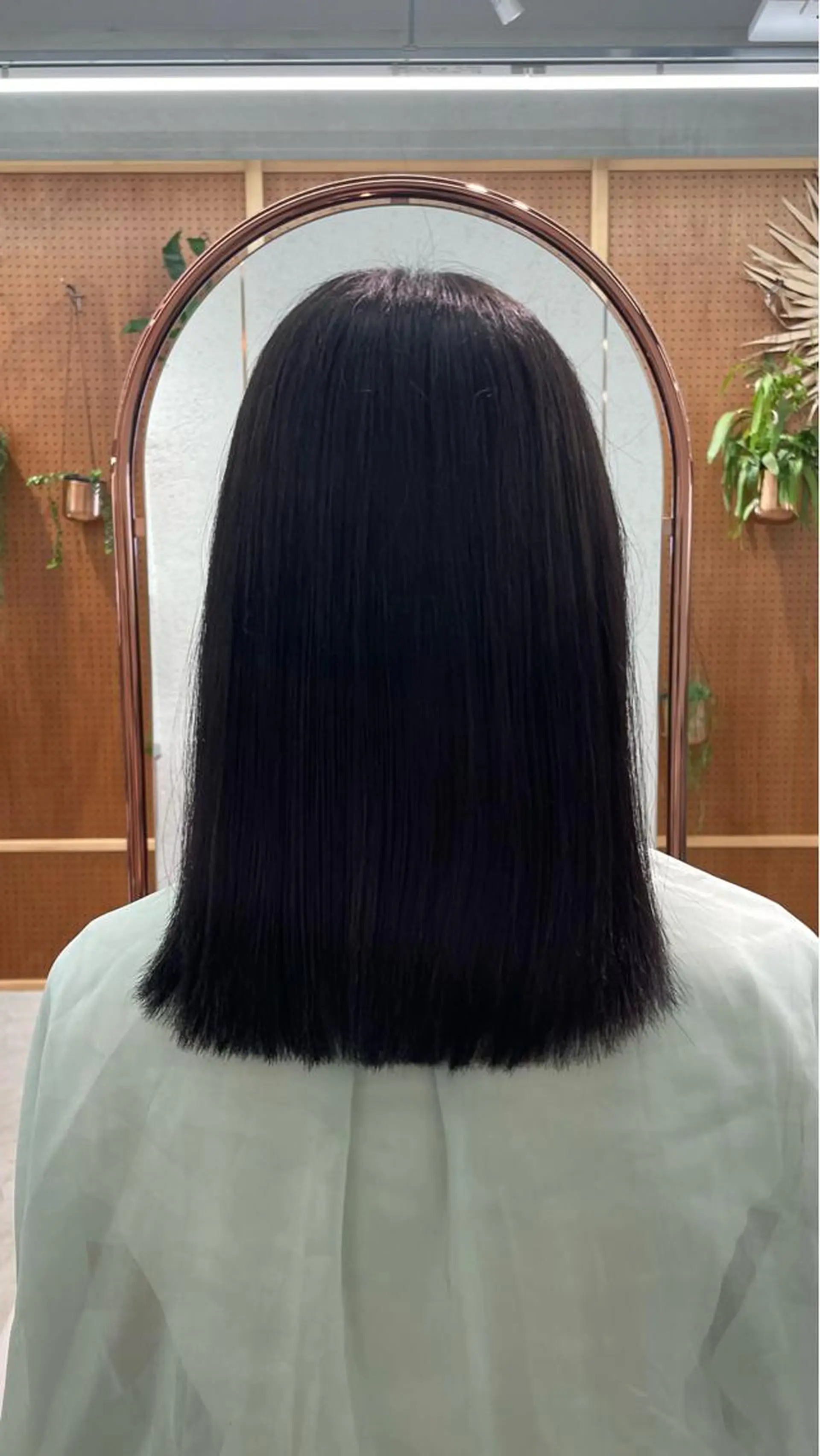 セミロング カラー 鶴井 美空のヘアスタイル