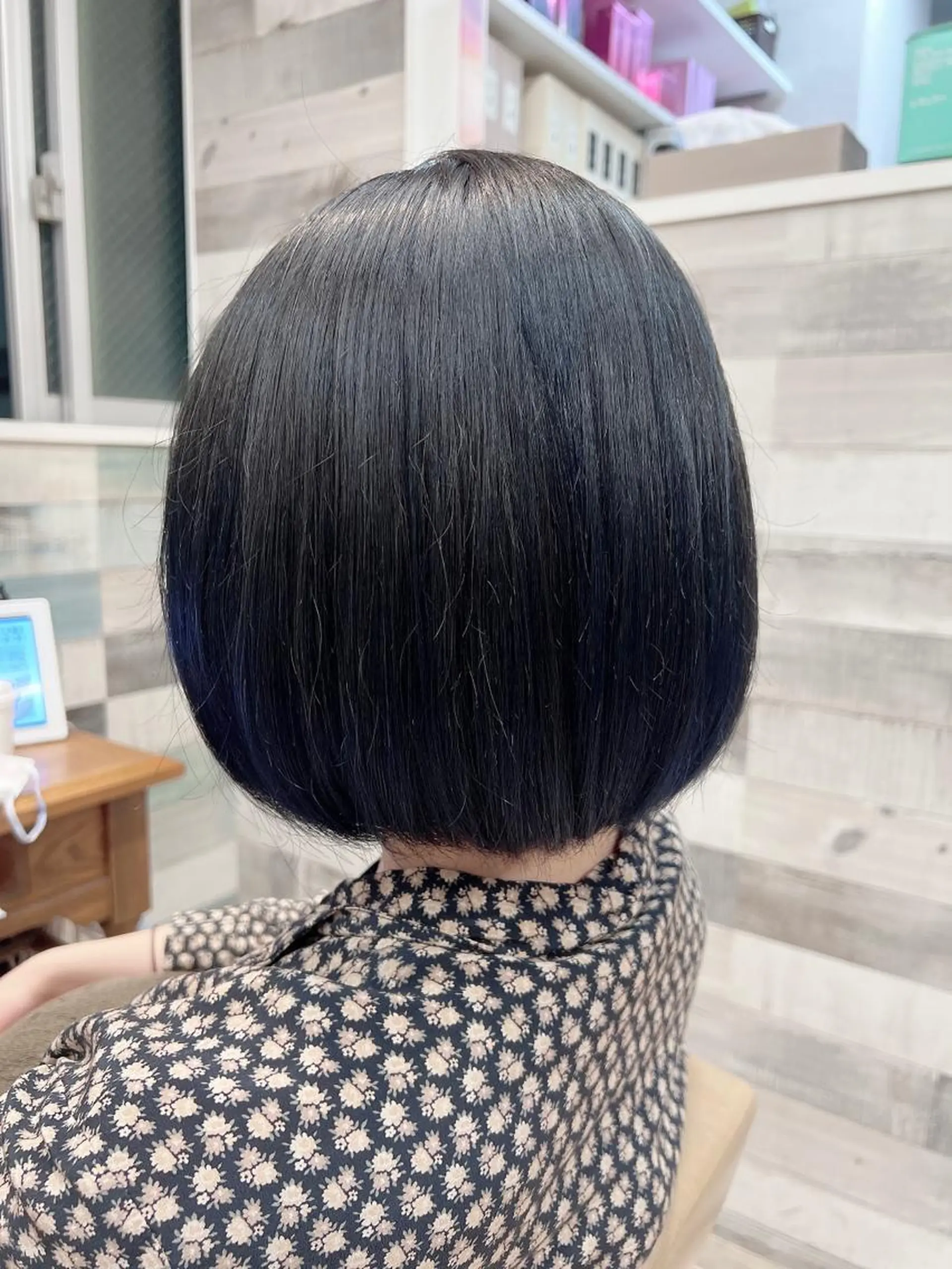 ミディアム Shun 透明感カラ ー/似合わせカットのヘアスタイル