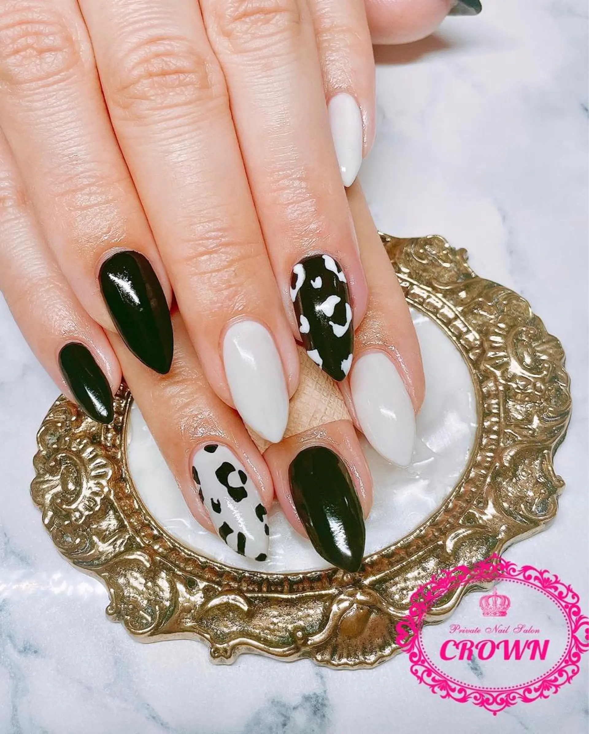 ネイル CROWN プライベートサロンのネイルデザイン
