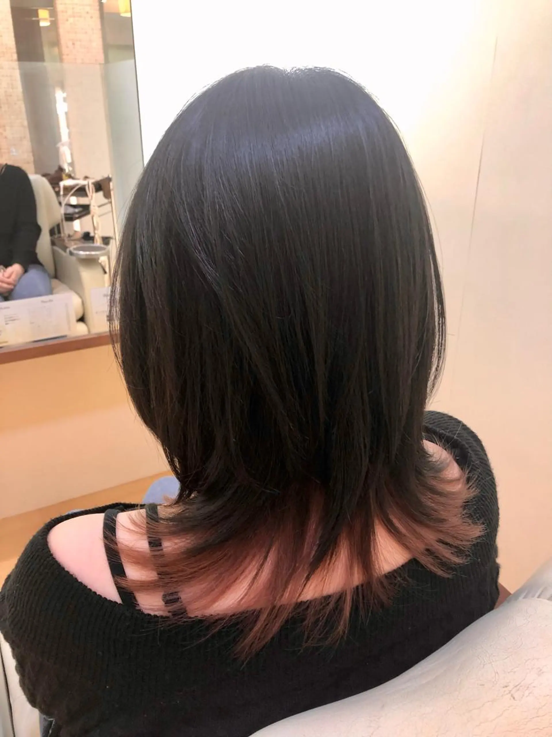 ミディアム 山岡 徹也のヘアスタイル