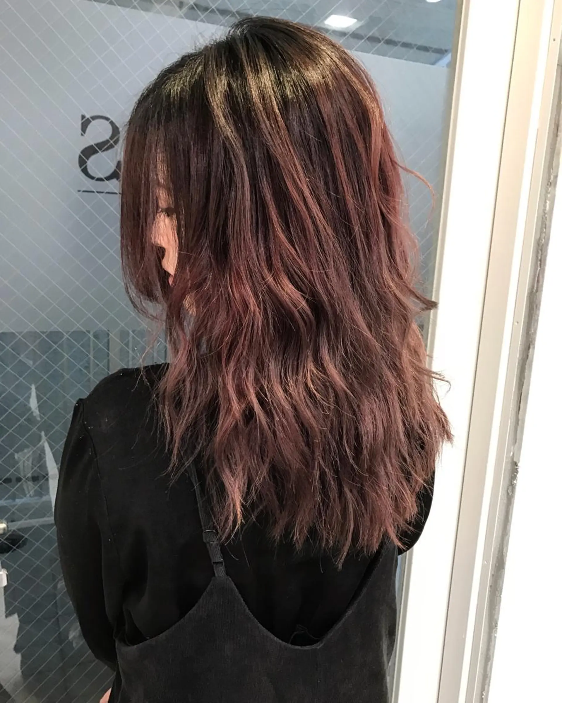 セミロング カラー ヘアアレンジ ベージュカラー ピンクカラー ピンクベージュ ヘアカラー トリートメント 縮毛矯正 髪質改善寺坂雄飛💐のヘアスタイル