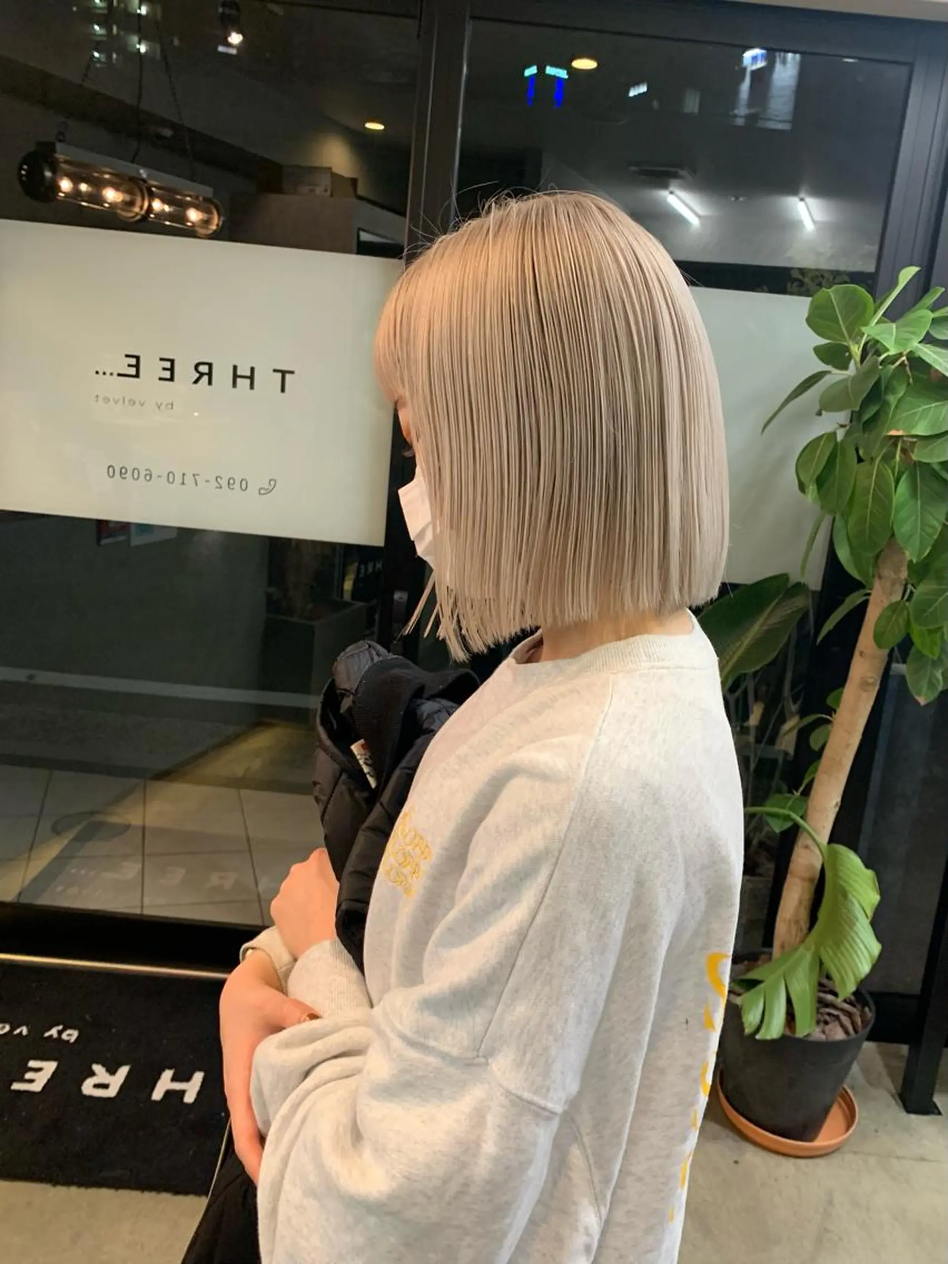 セミロング カラー ブリーチ カット ヘアカラー トリートメント Haru/THREE …by velvetのヘアスタイル