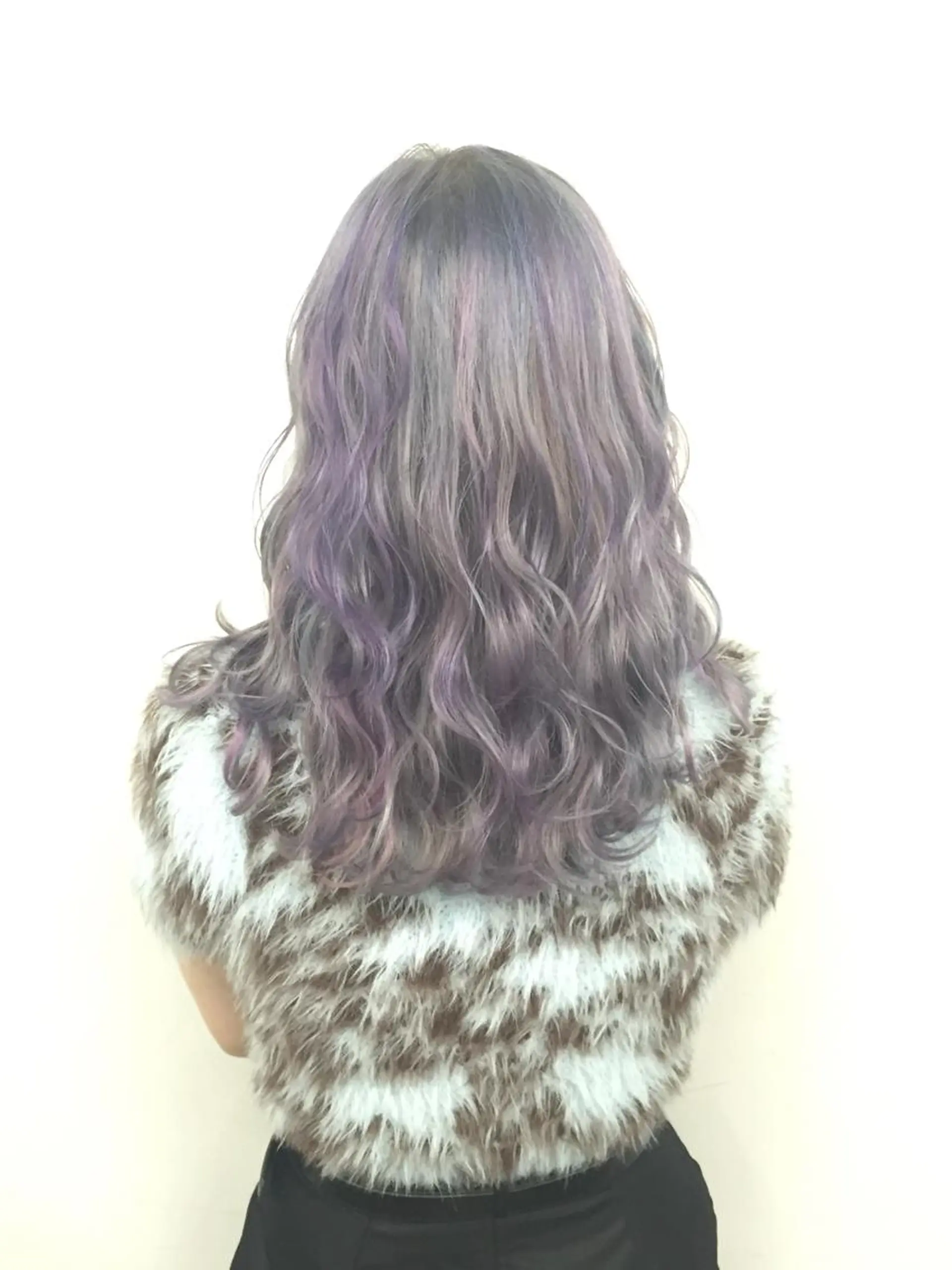 ミディアム カラー 🇰🇷カルマパーマ kaito🇰🇷のヘアスタイル