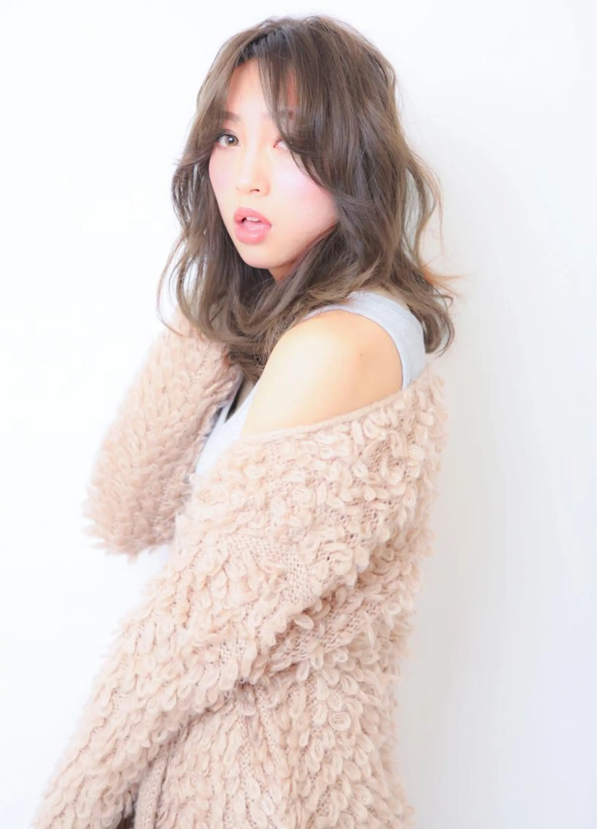 セミロング カラー パーマ モテ髪透明感❤️ デイズヘアカラーのヘアスタイル