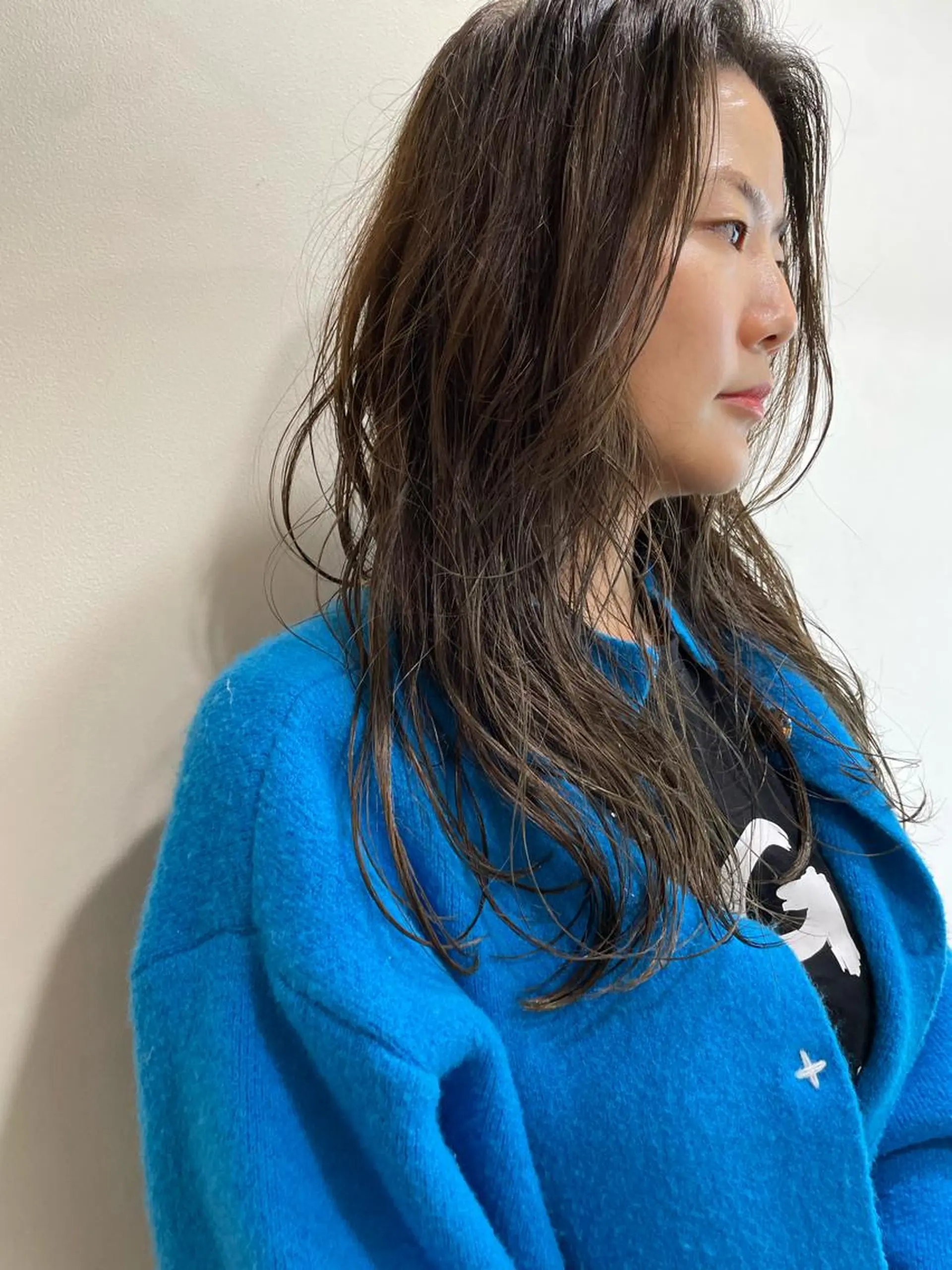 セミロング カラー 透明感カラー ハイライトカラー ハイライト カット ヘアカラー トリートメント レイヤー／似合わせ TAKUYAのヘアスタイル