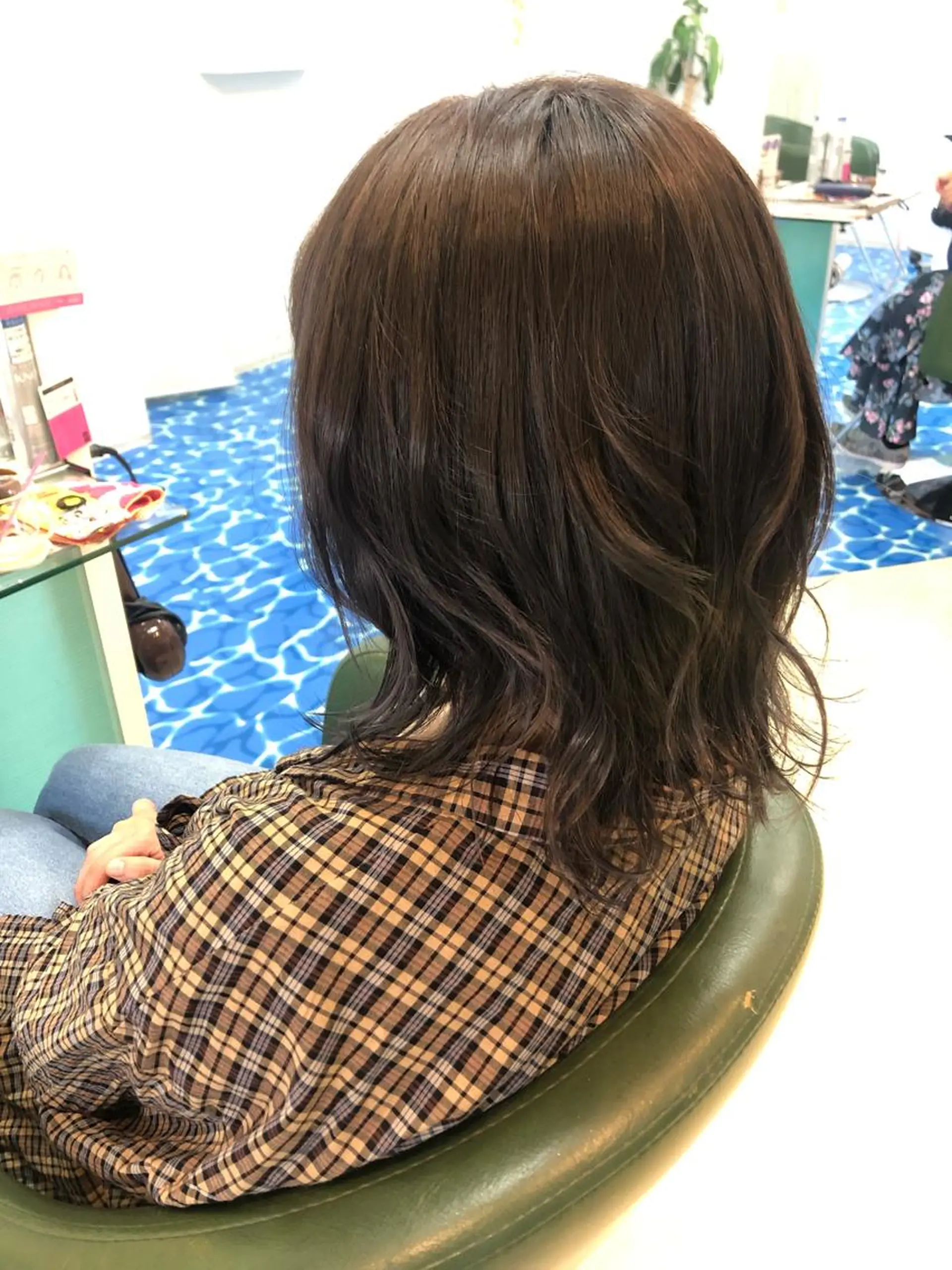 ミディアム カラー CoCooN Hiromiのヘアスタイル
