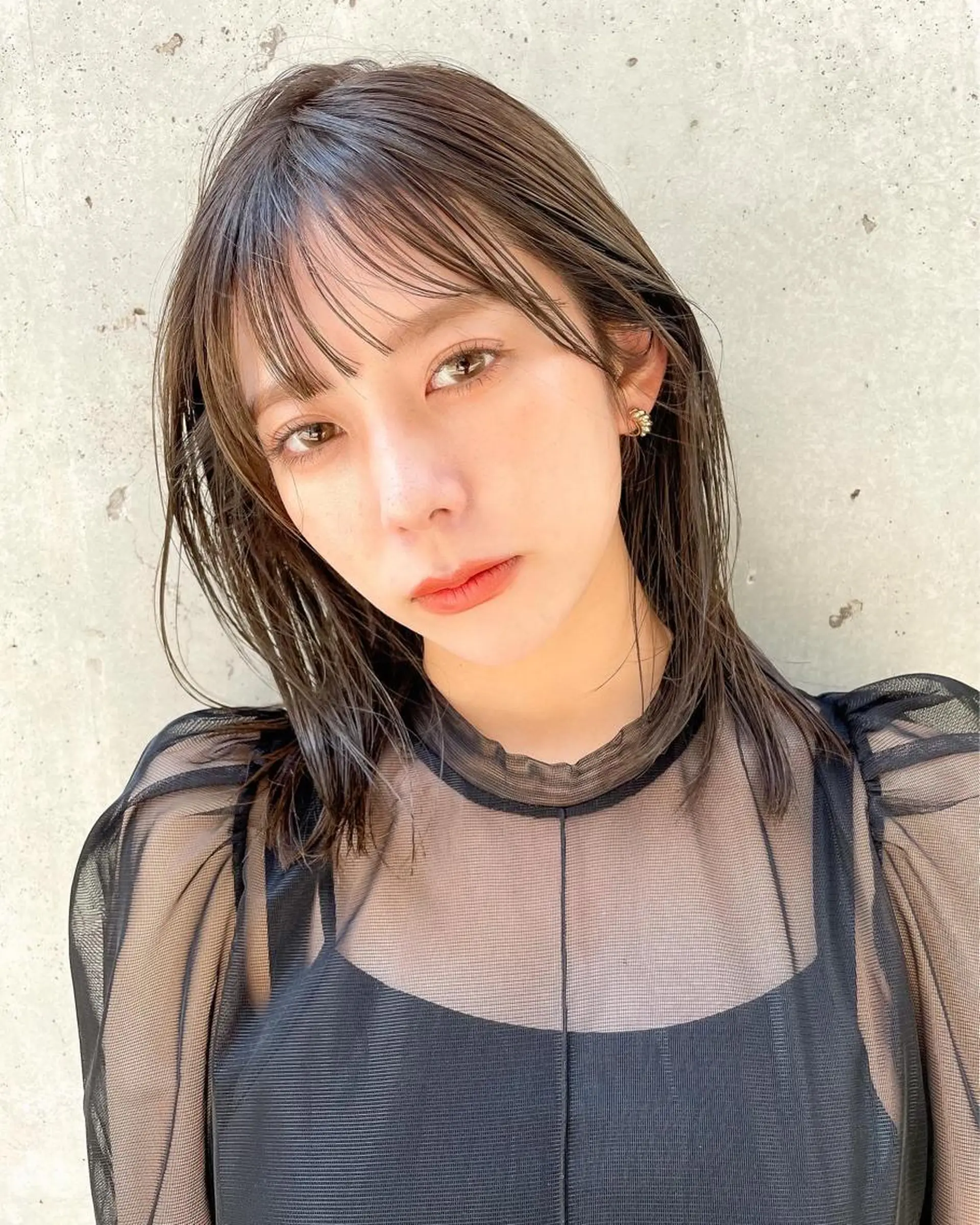 ミディアム カラー 韓国レイヤーカット/ ダブルカラーのヘアスタイル