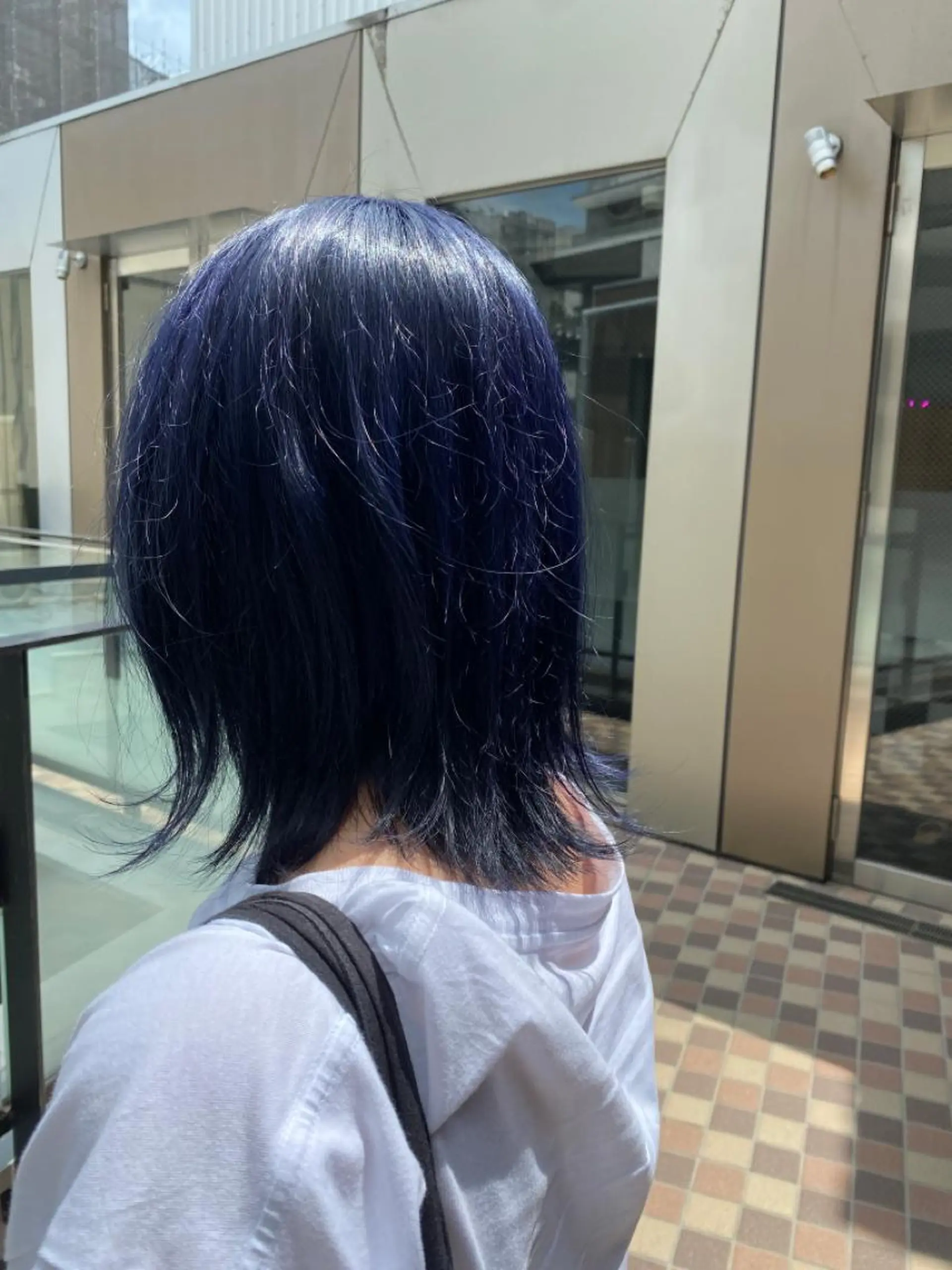 ミディアム ウルフカット ヘアカラー トリートメント マツモト シゲキのヘアスタイル