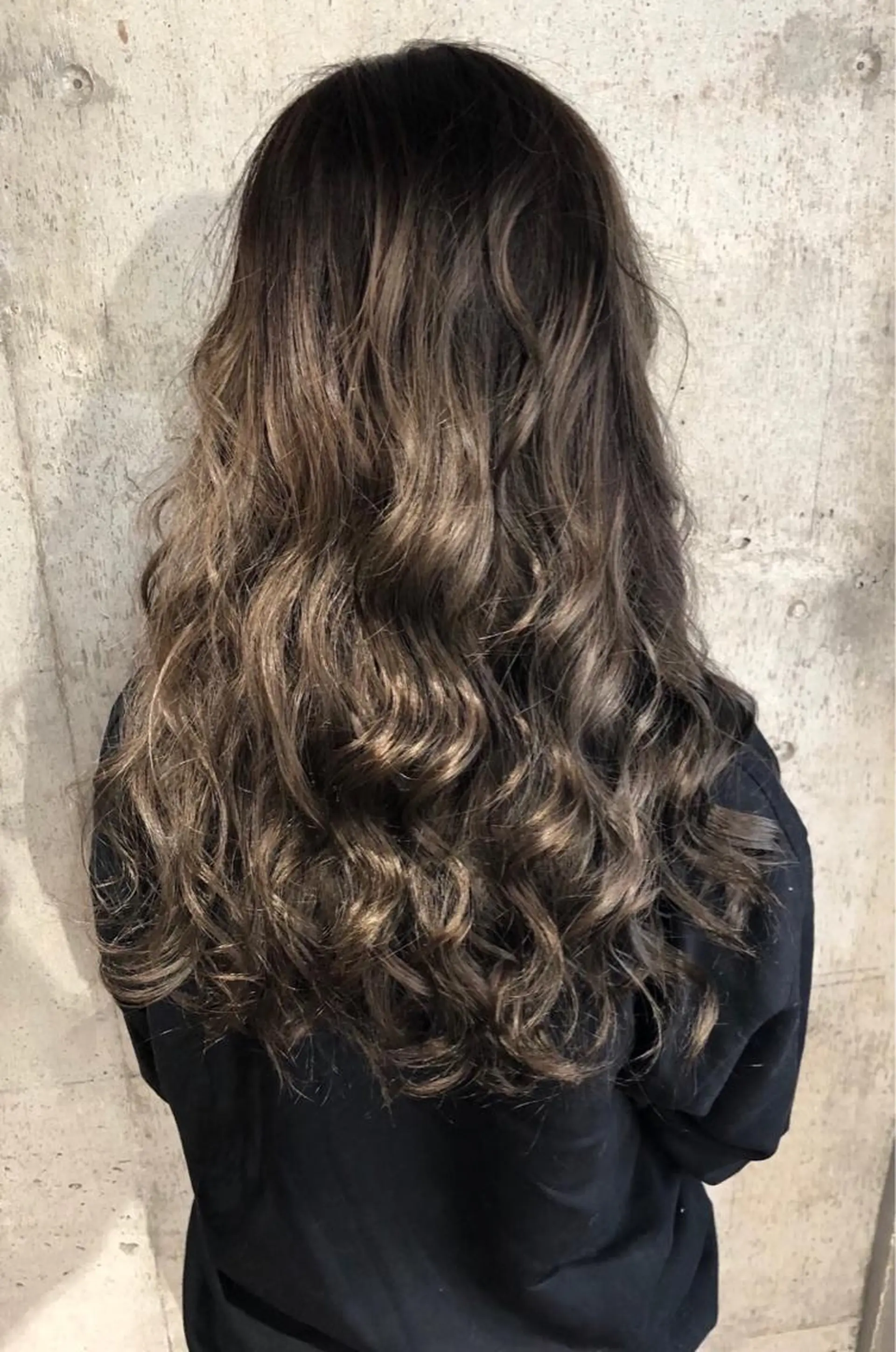 カラー アッシュ ブリーチ グラデーションカラー ✨ご新規様のみ✨ ウンノのヘアスタイル