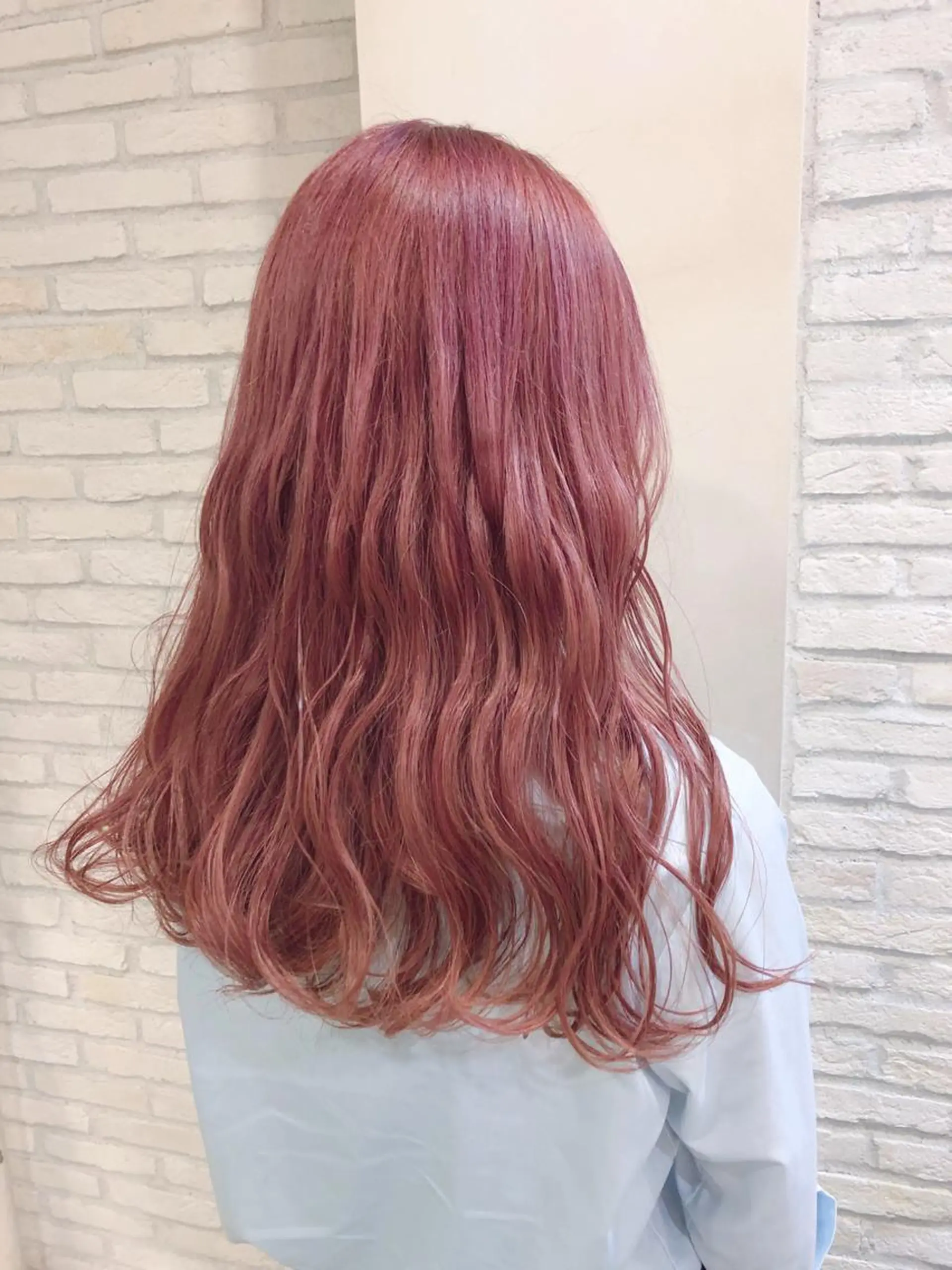 セミロング カラー ピンクカラー HAUS 片山みほのヘアスタイル