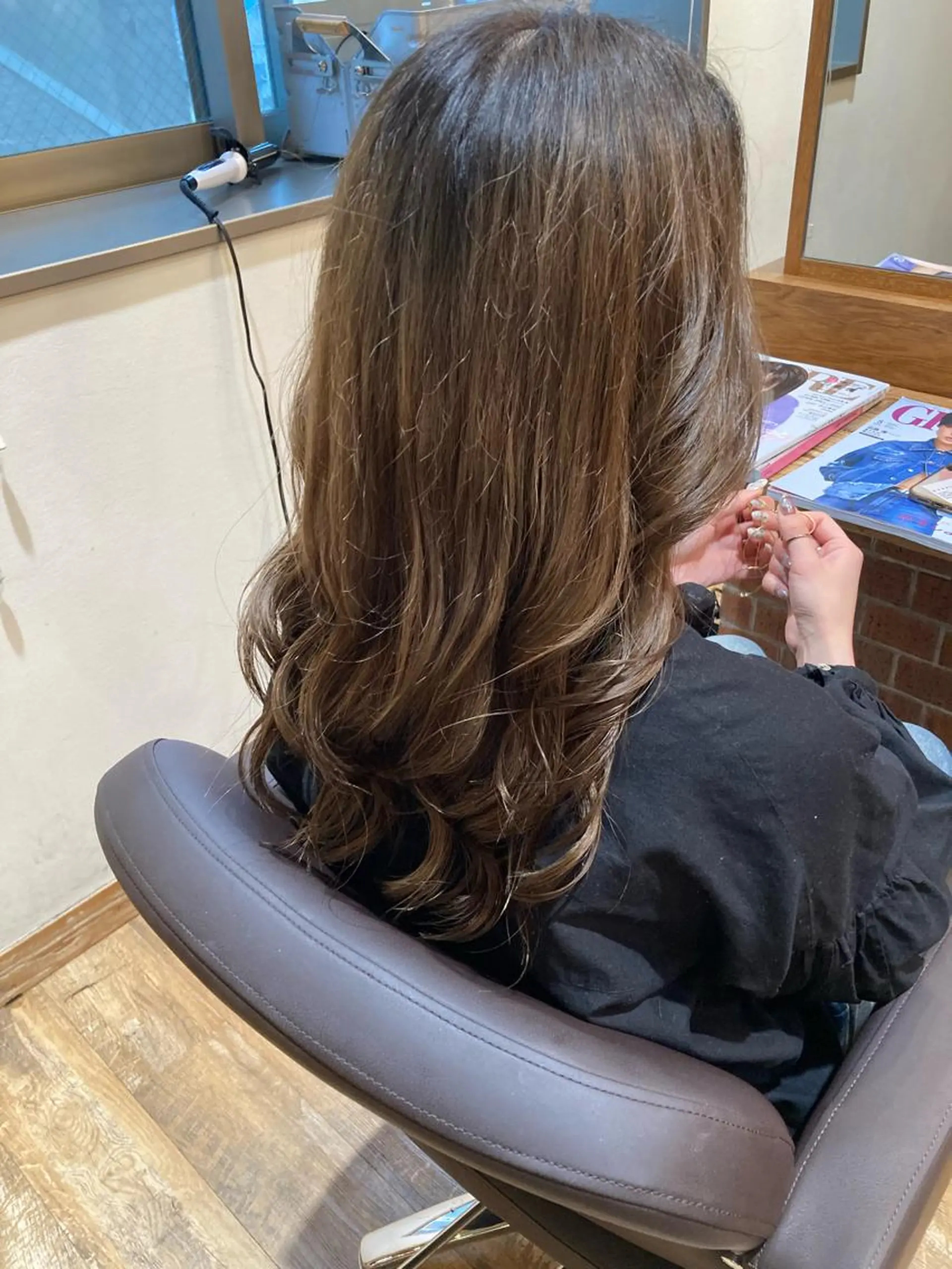 ロング ヘアカラー トリートメント 菊地 優斗のヘアスタイル