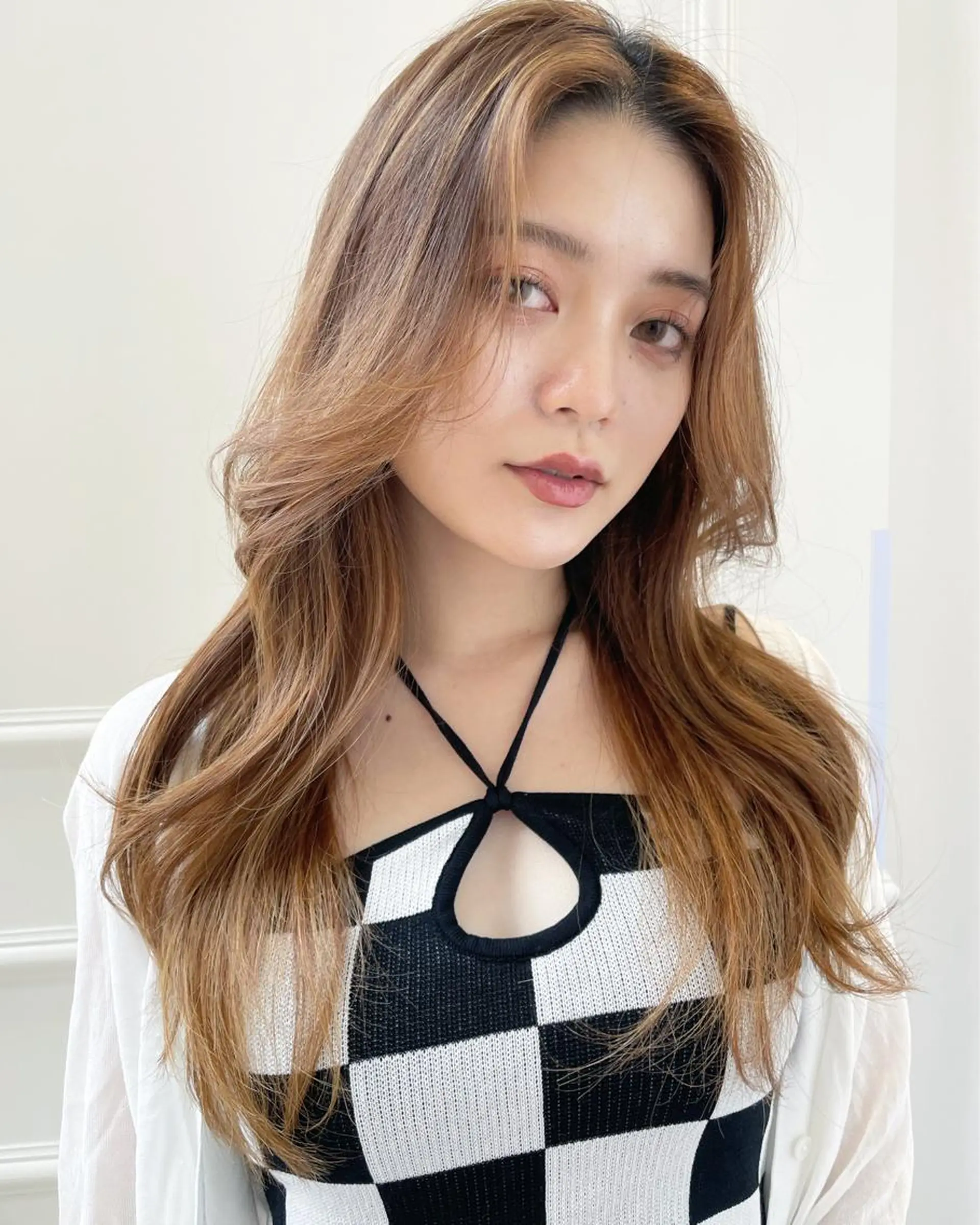 ロング カラー カット ヘアカラー トリートメント 韓国レイヤーカット/ ダブルカラーのヘアスタイル