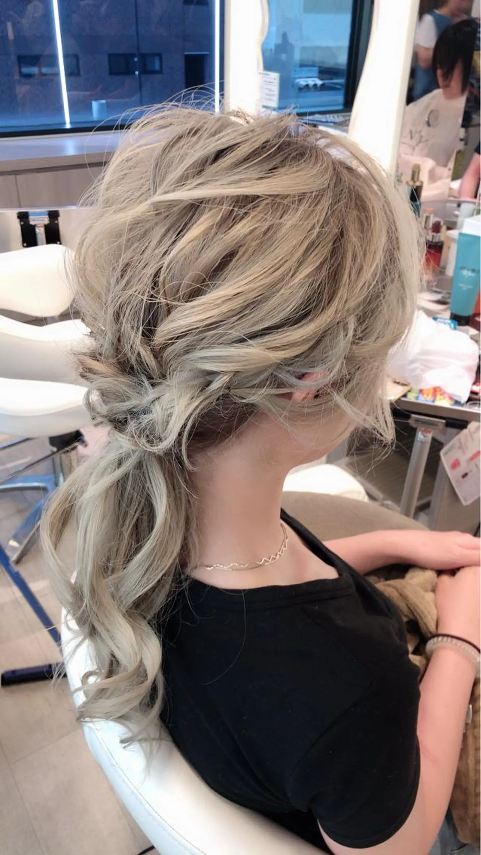 セミロング ブリーチ/髪質改善 NYNY大久保のヘアスタイル