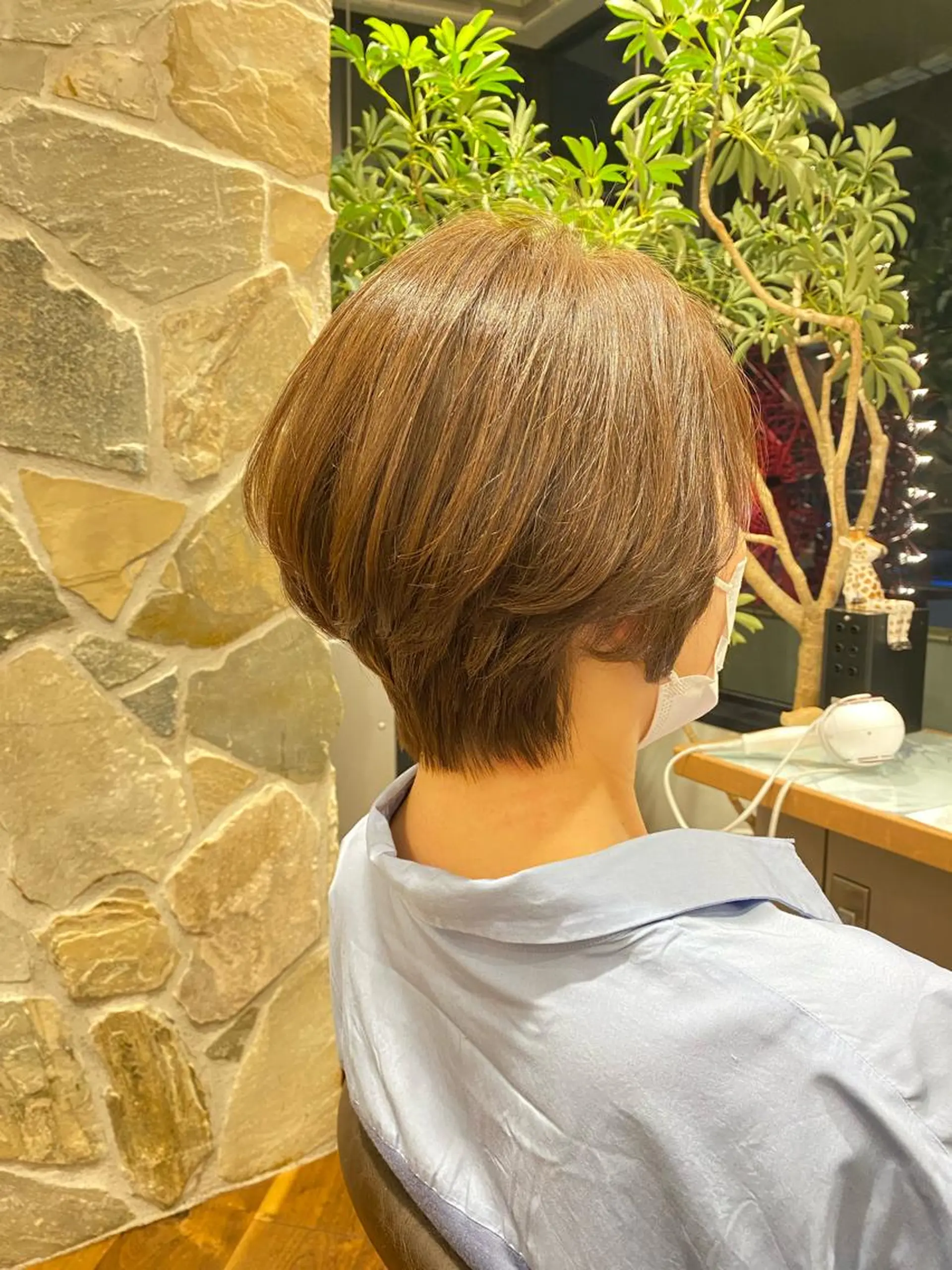 ショート レイヤー/グレージュ メンズパーマのヘアスタイル