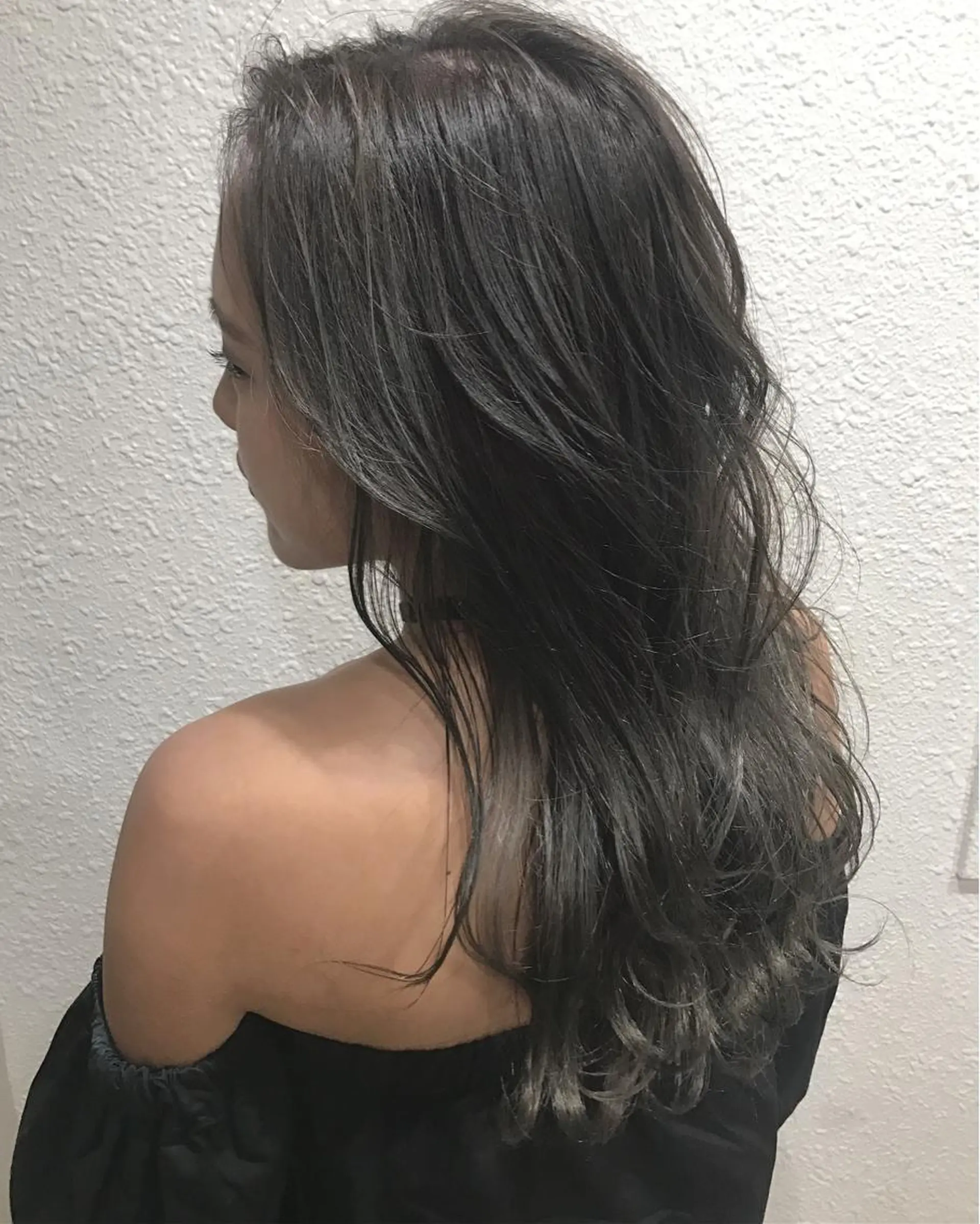 カラー takumi Hのヘアスタイル