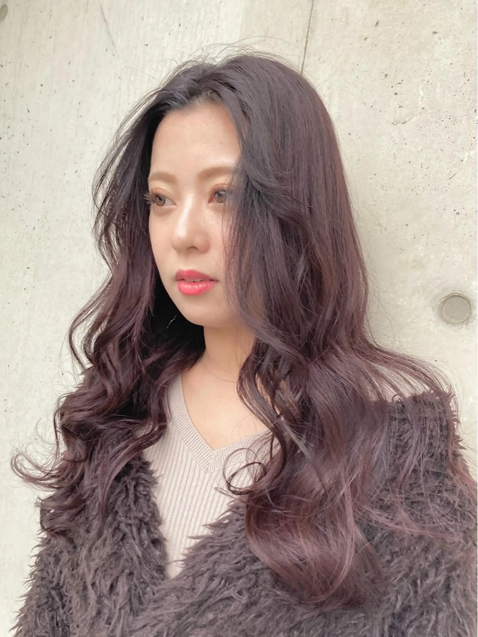 ロング ヘアカラー 梅山 美侑のヘアスタイル