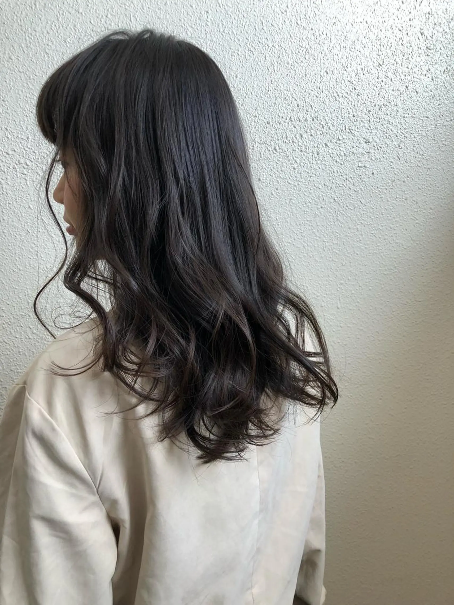 ミディアム カラー ツキノキ ミナのヘアスタイル