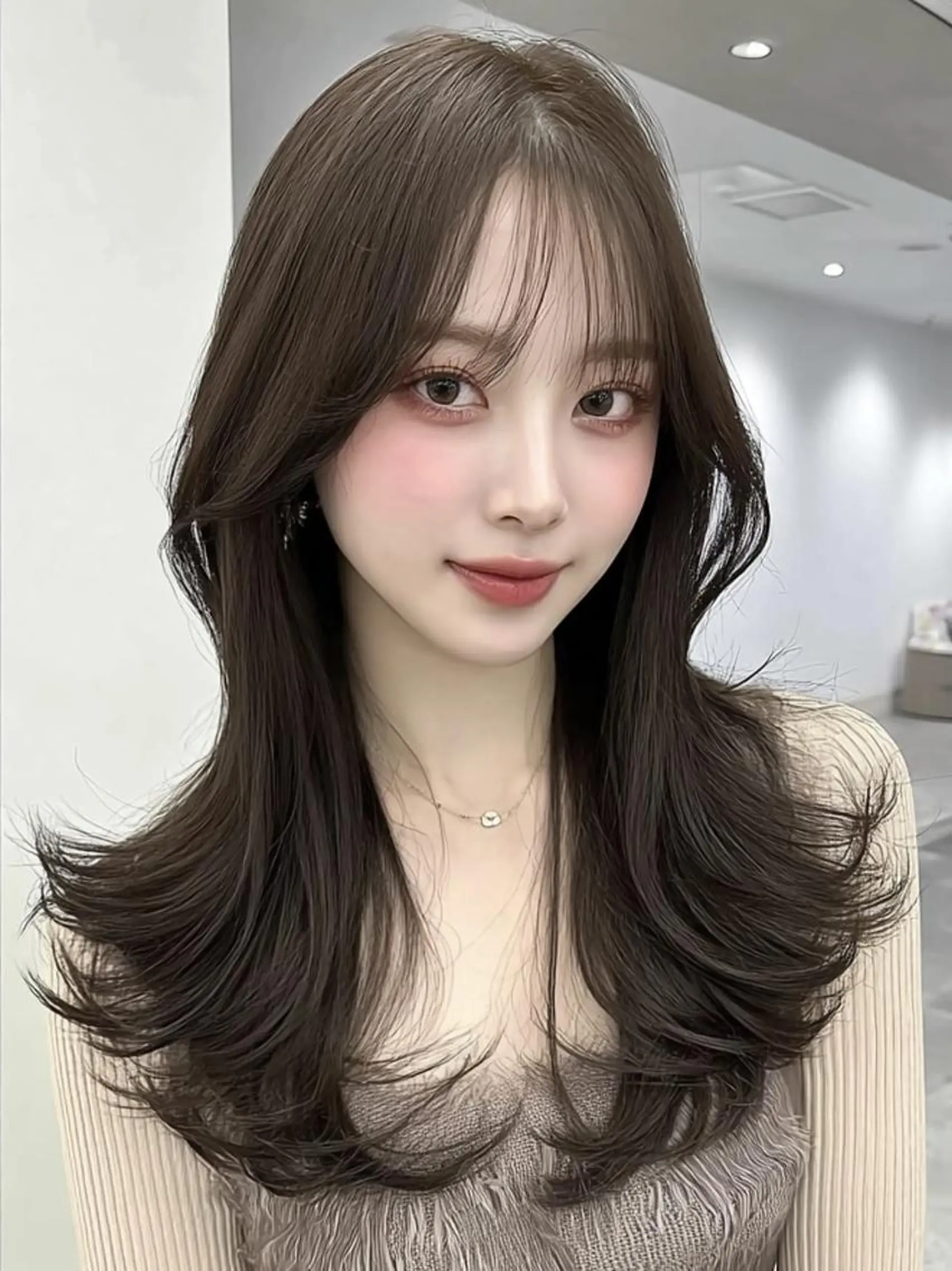 セミロング 髪質改善 縮毛矯正 カット ヘアカラー 美髪メニュー特化✨️ ひなののヘアスタイル