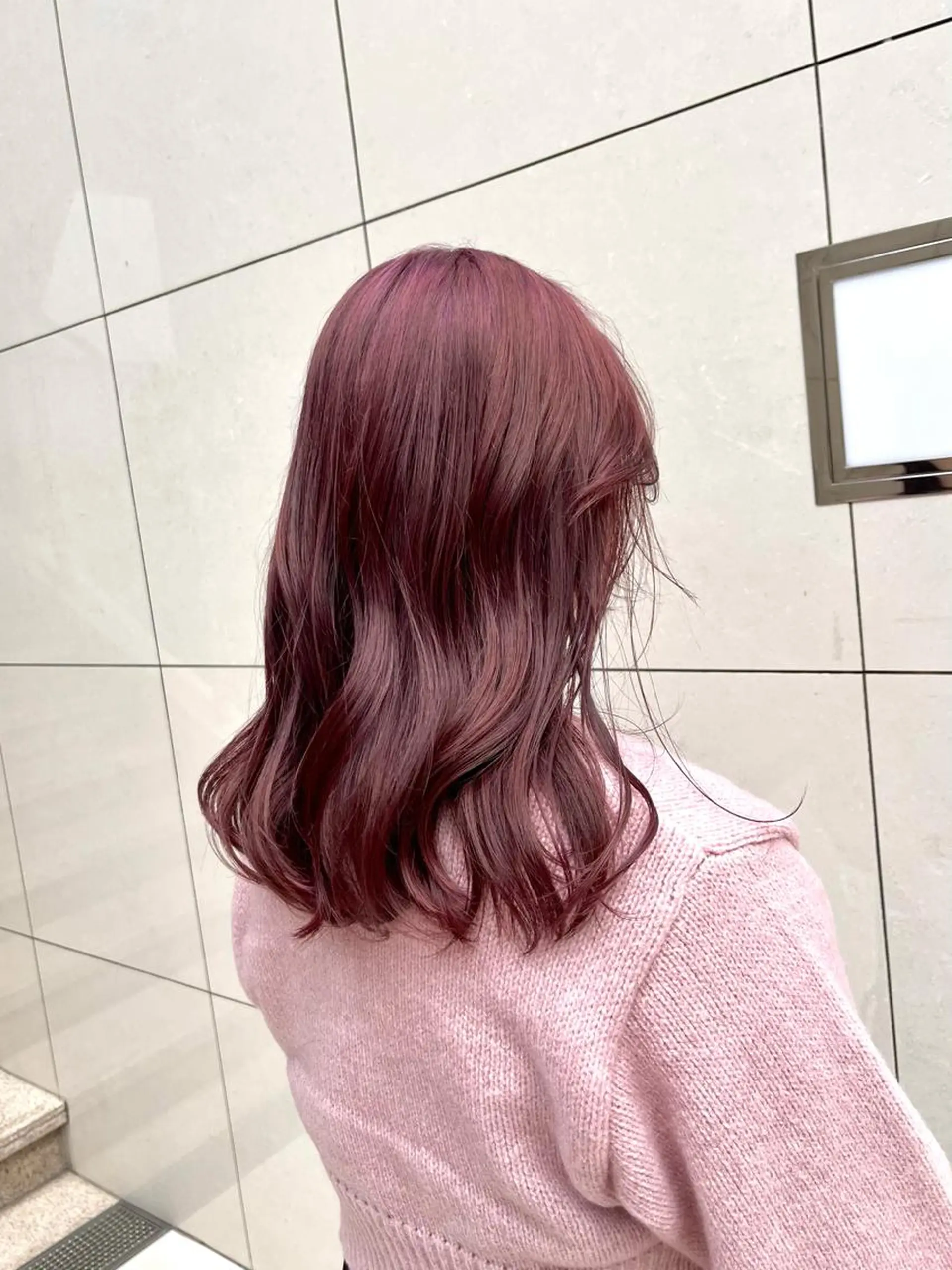 セミロング カラー ラベンダーカラー ピンクカラー ピンクラベンダー くさかみさき🌼暖色 /耳つぼ/オタク🌼のヘアスタイル